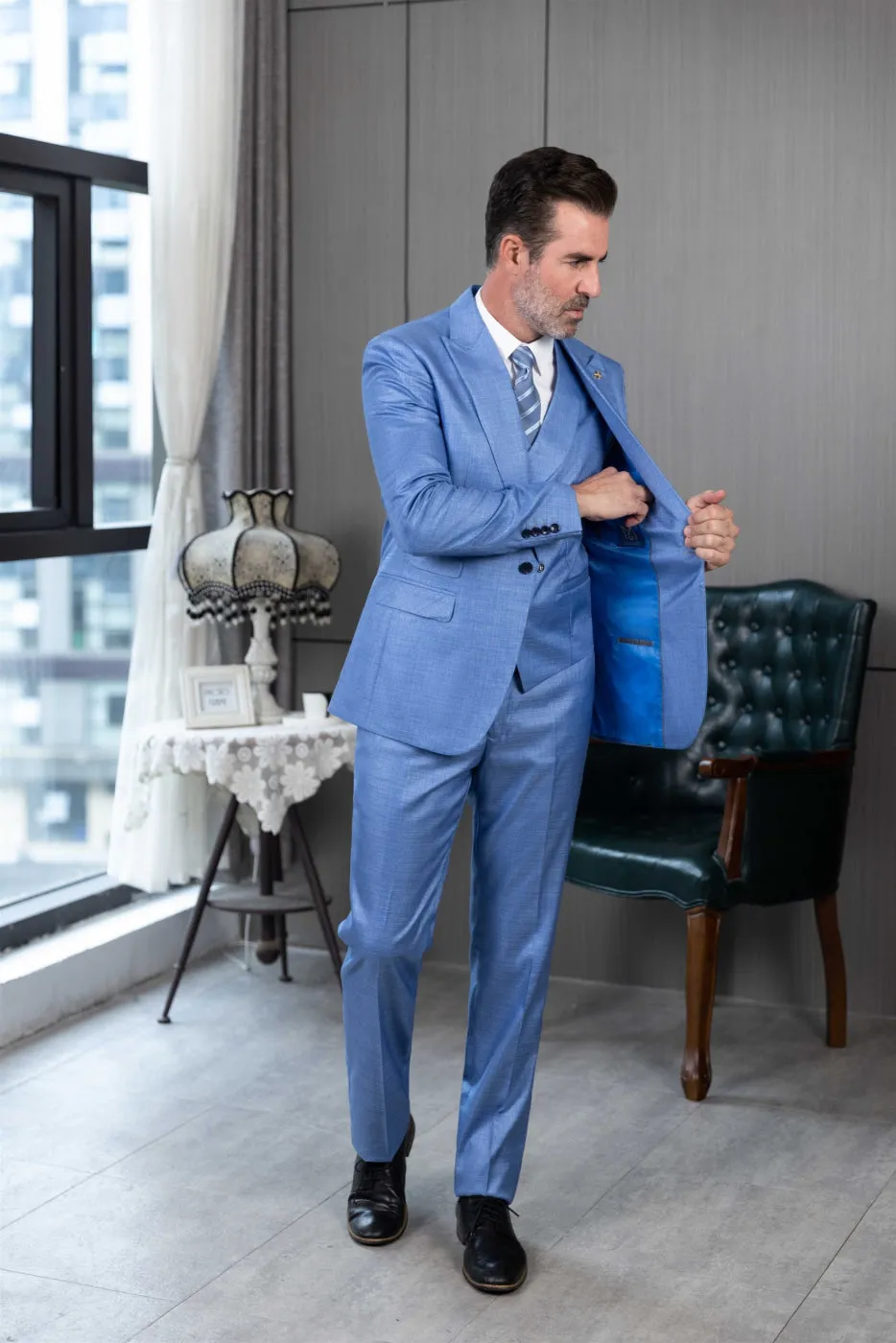 3 Pieces Business Peak Lapel Men's Suit (Blazer Vest Pants)