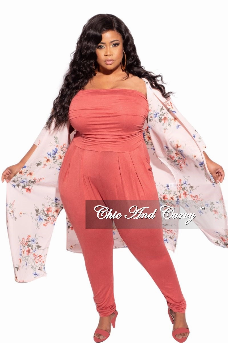 *Final Sale Plus Size 3/4 Sleeve Duster with Light Pink Background and Multicolor Floral Print Abrasion Proof Reinforcements Contoured Panel Design