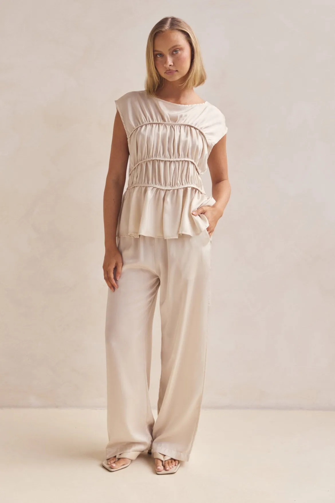 Talia Top (Champagne) Convertible Sleeve Adaptation HighNeckCut