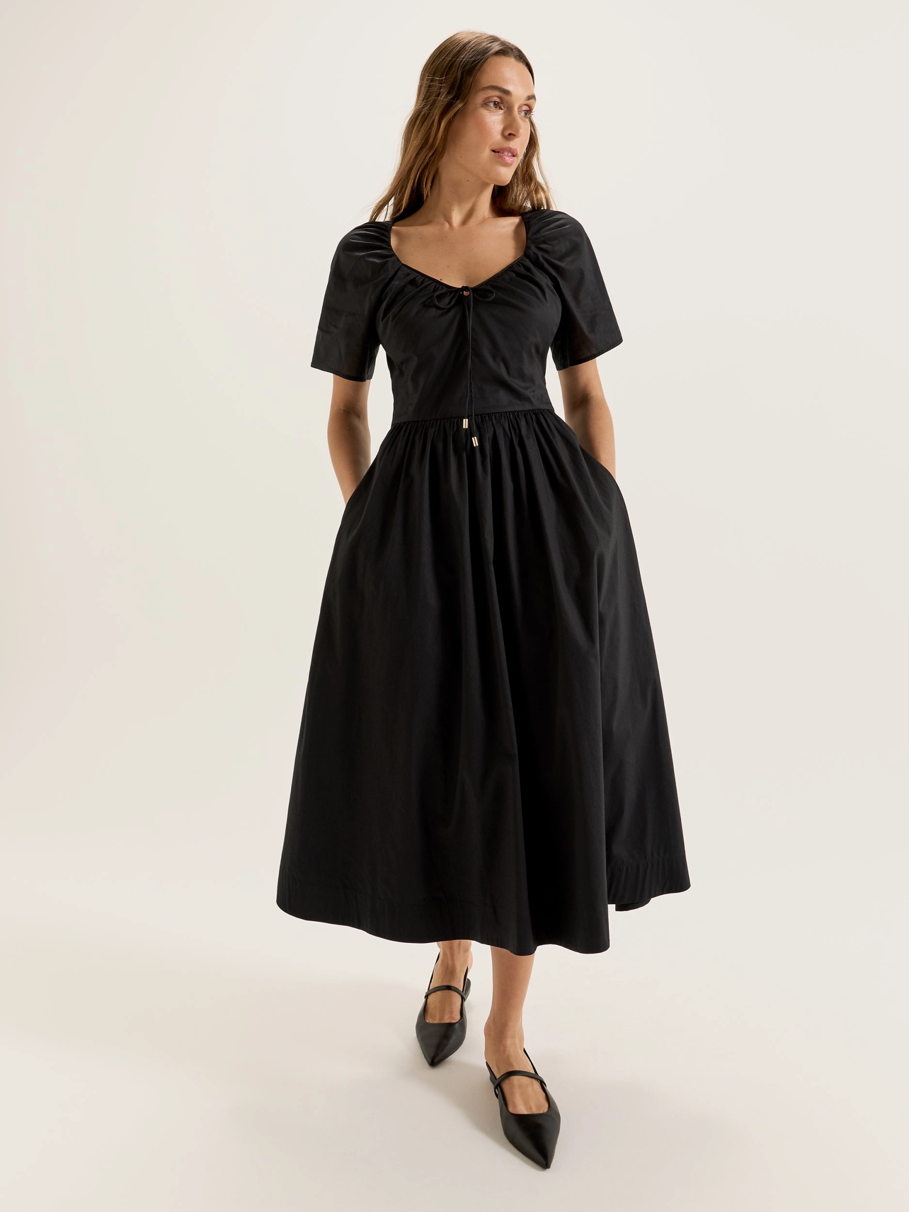 Holiday-Party Dreamy Simplicity Adeline Sundress