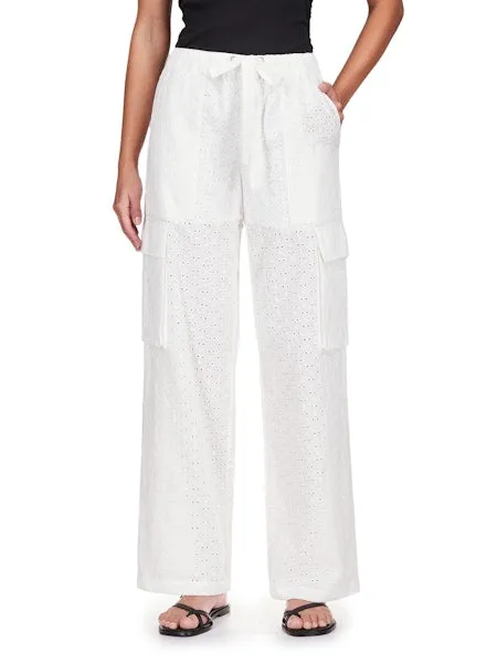 Free Time Eyelet Pant Stretch Material