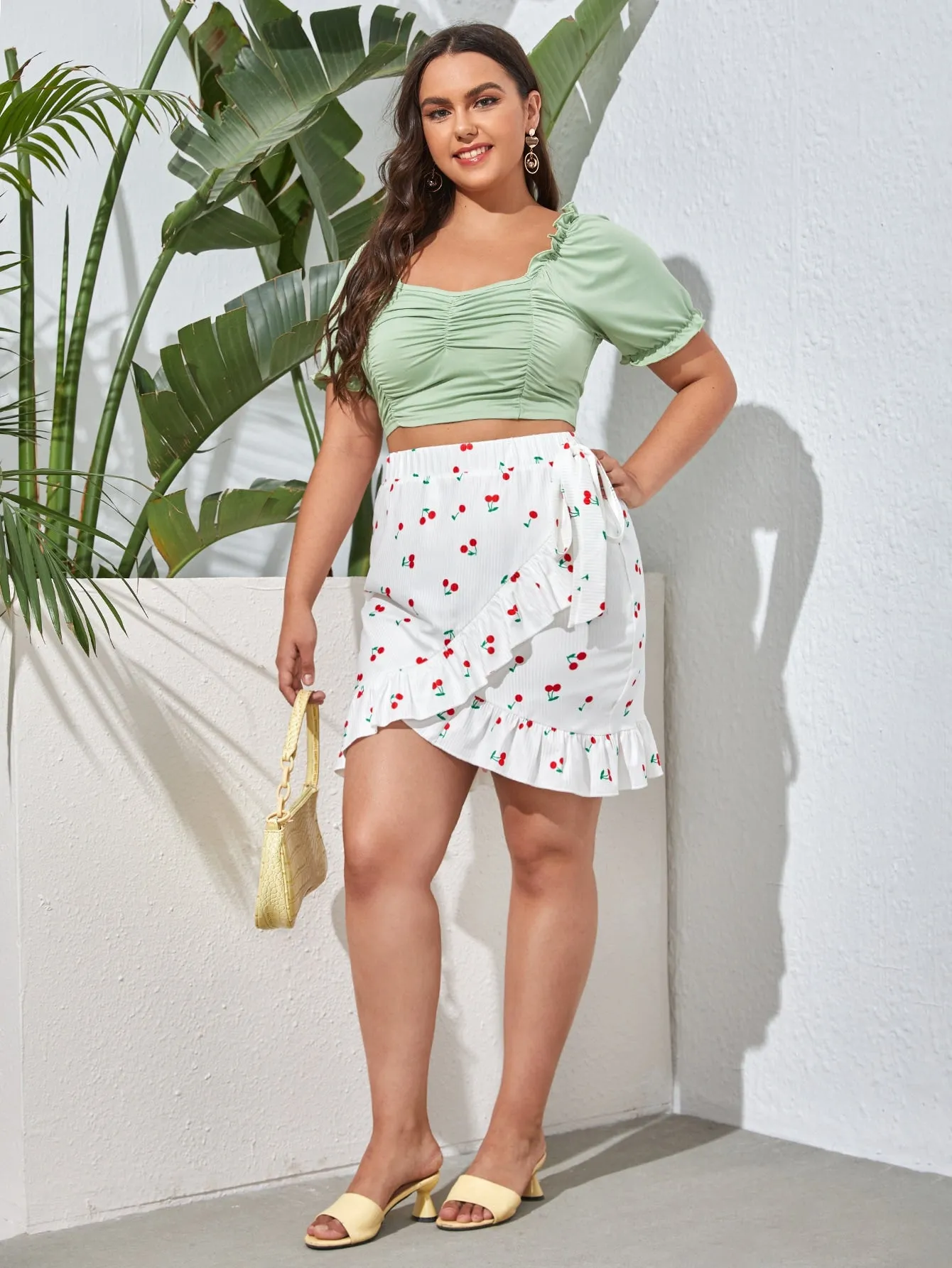 All Over Print Tie Front Short Plus Size Skirt