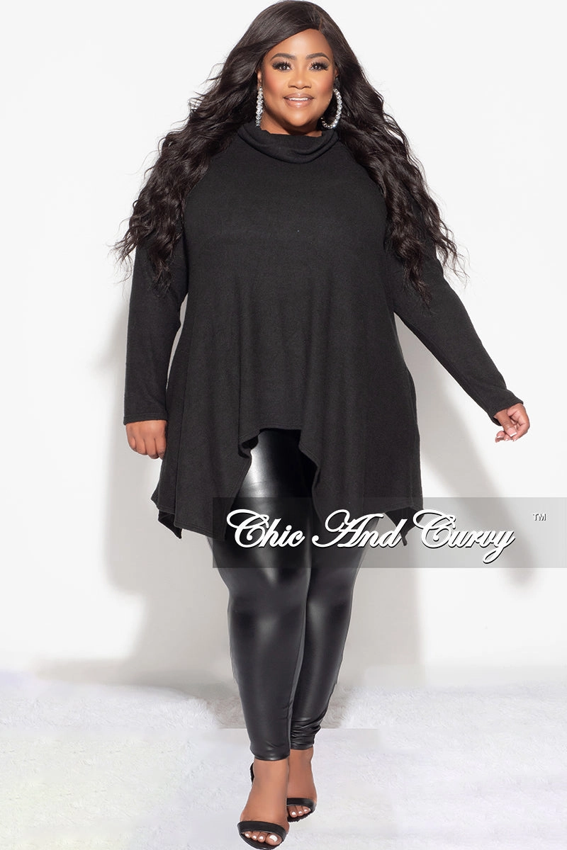 Durable Activewear Final Sale Plus Size Cozy Turtleneck High-Low Pocket Tunic Top in Black