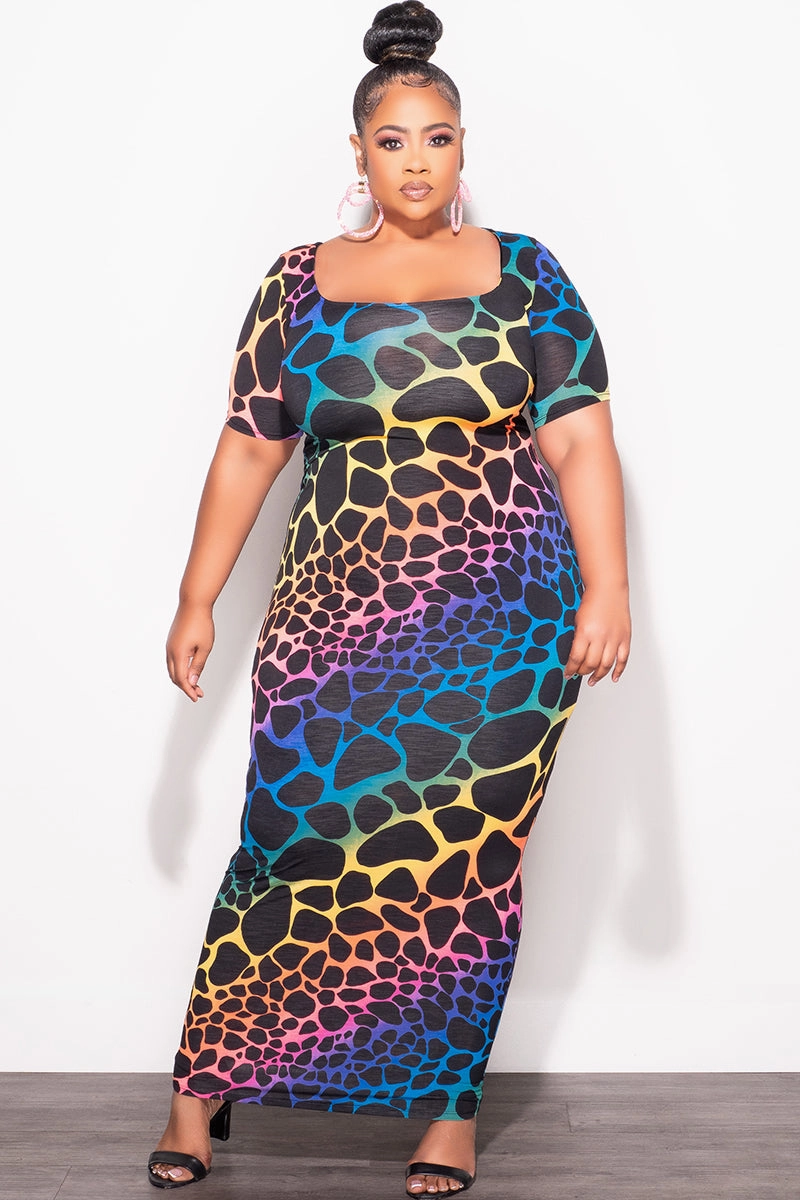 Multipurpose Design Final Sale Plus Size BodyCon Dress in Black Background & Multi-Color Giraffe Print