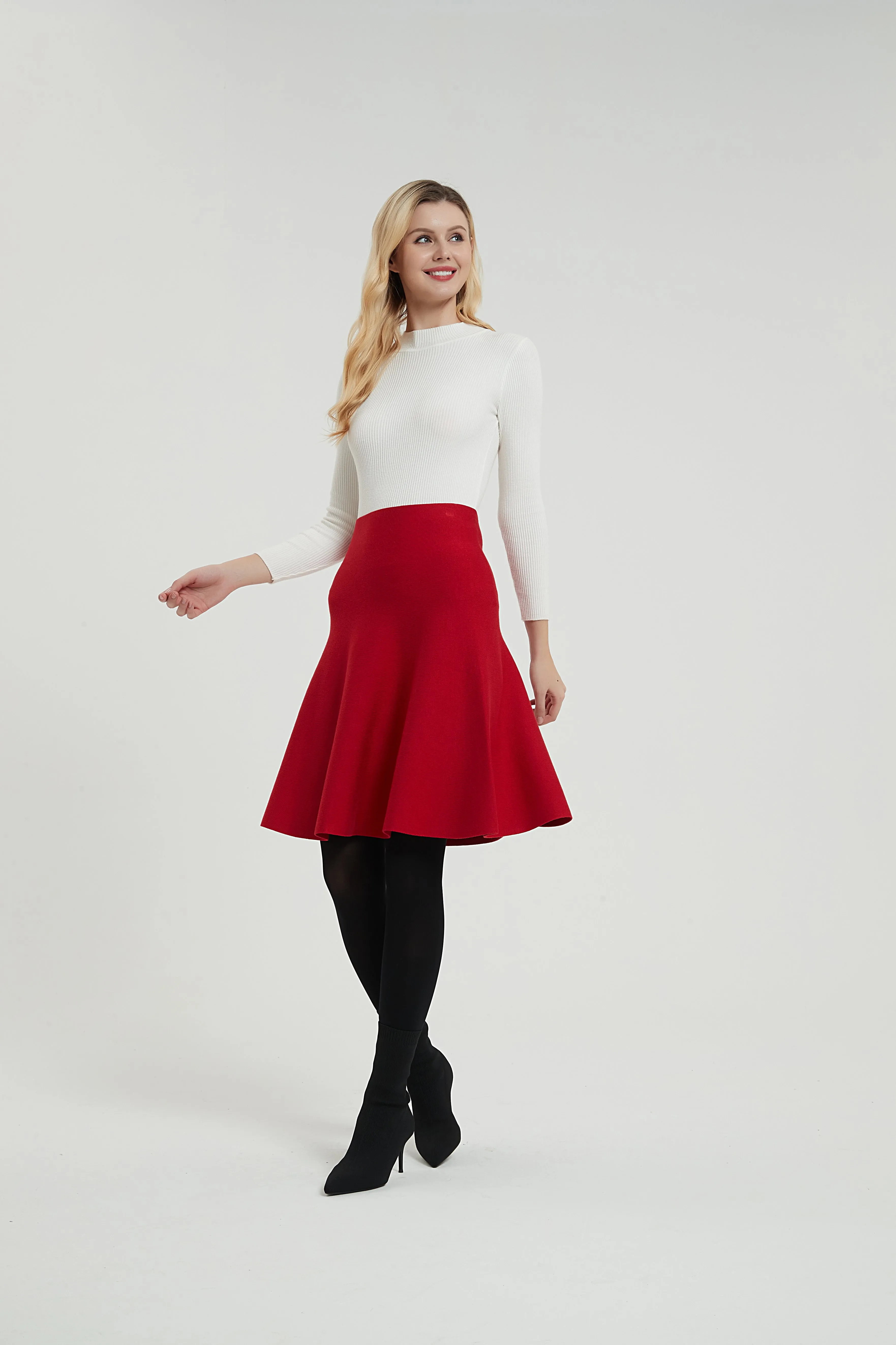 Creative Look Detail Focus AMAZING  MM SKIRT - YEAR ROUND RED