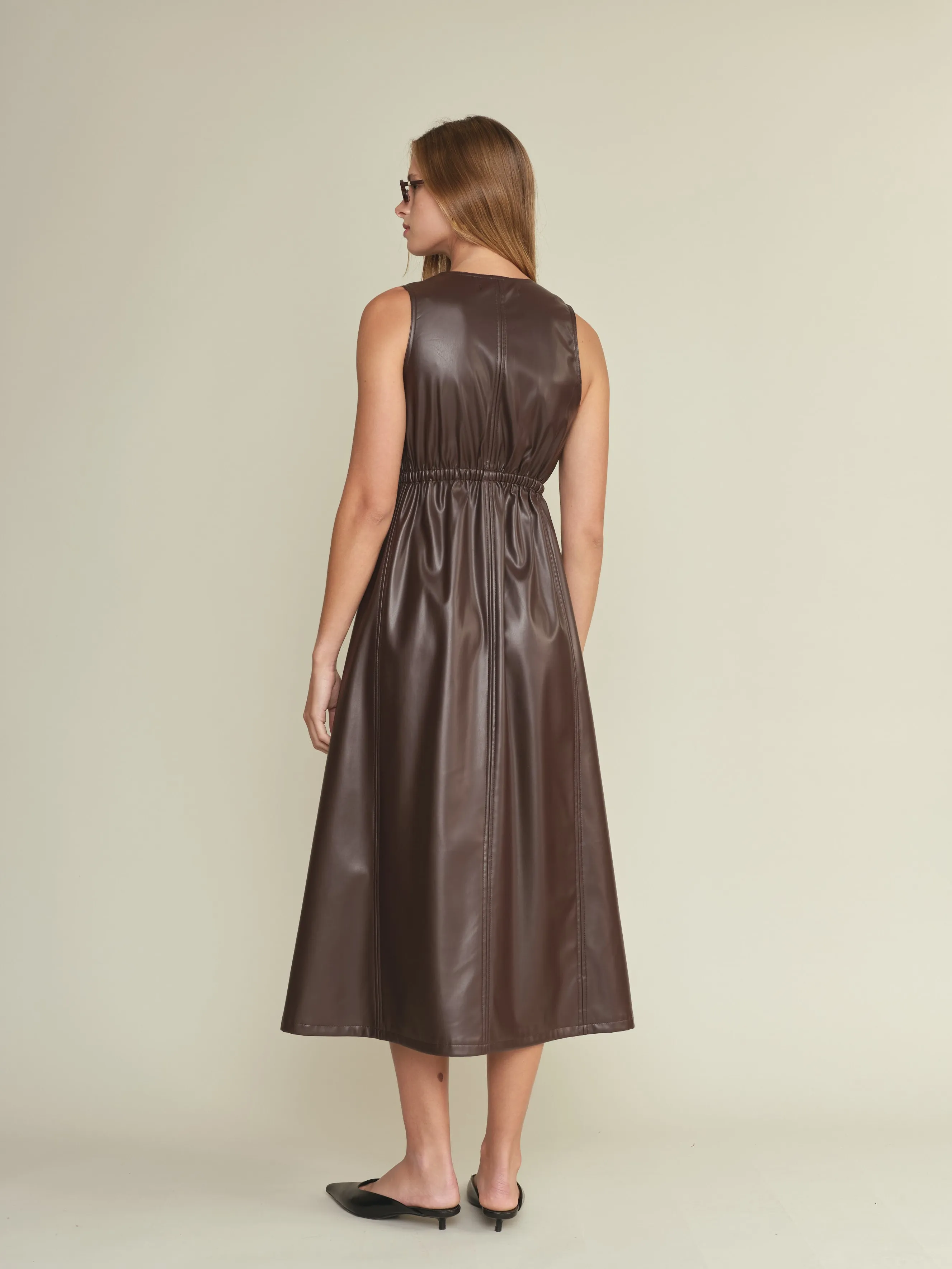 Chic Waistband Form Focus Dominic Dress