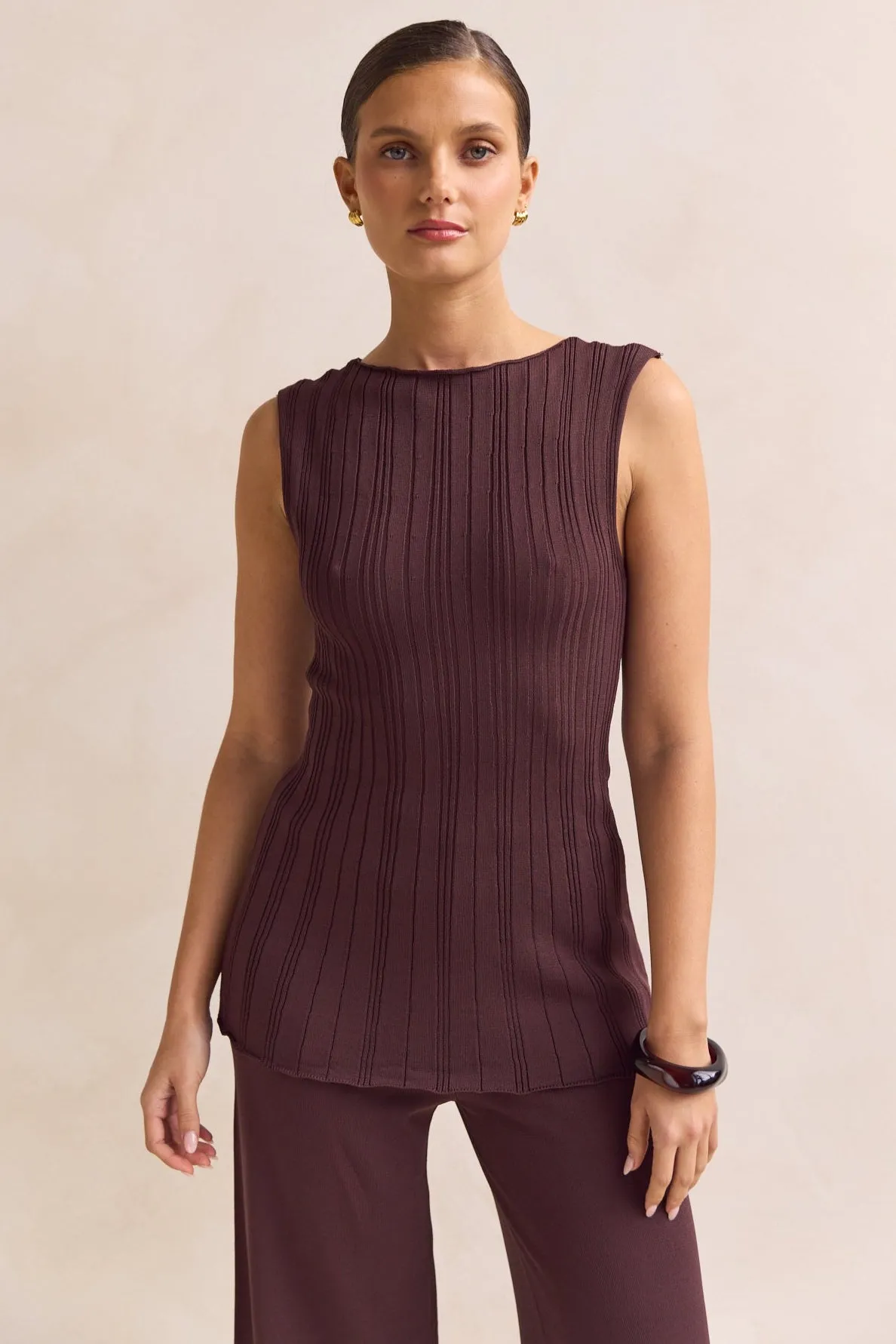 WaterRepellent Coating FlexibleLayeredConstruction Anna Knit Top (Chocolate)