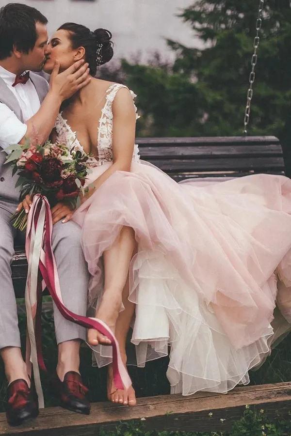Anneprom Sheer Round Neck Pink Wedding Dresses Backless Bridal Gown With Lace Appliques APW0346