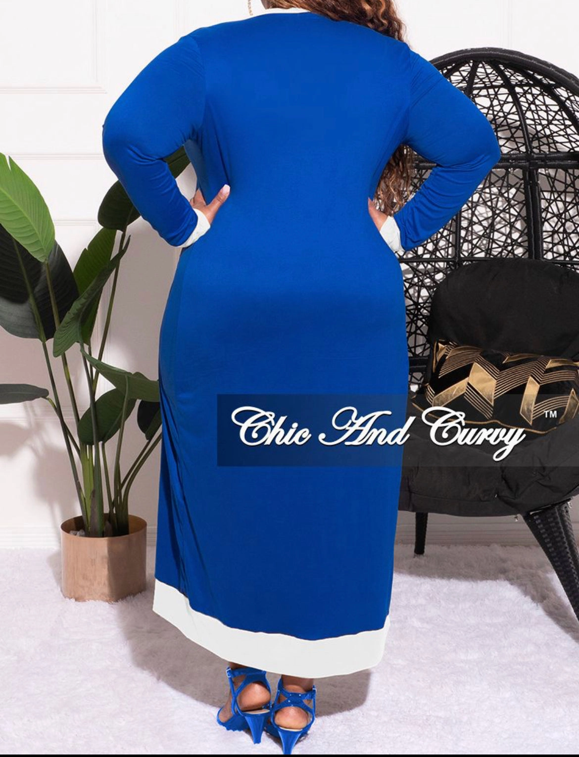 Supportive Waistband Soft Touch Final Sale Plus Size 2pc Set Duster & Tank Tie Dress in Royal Blue & White