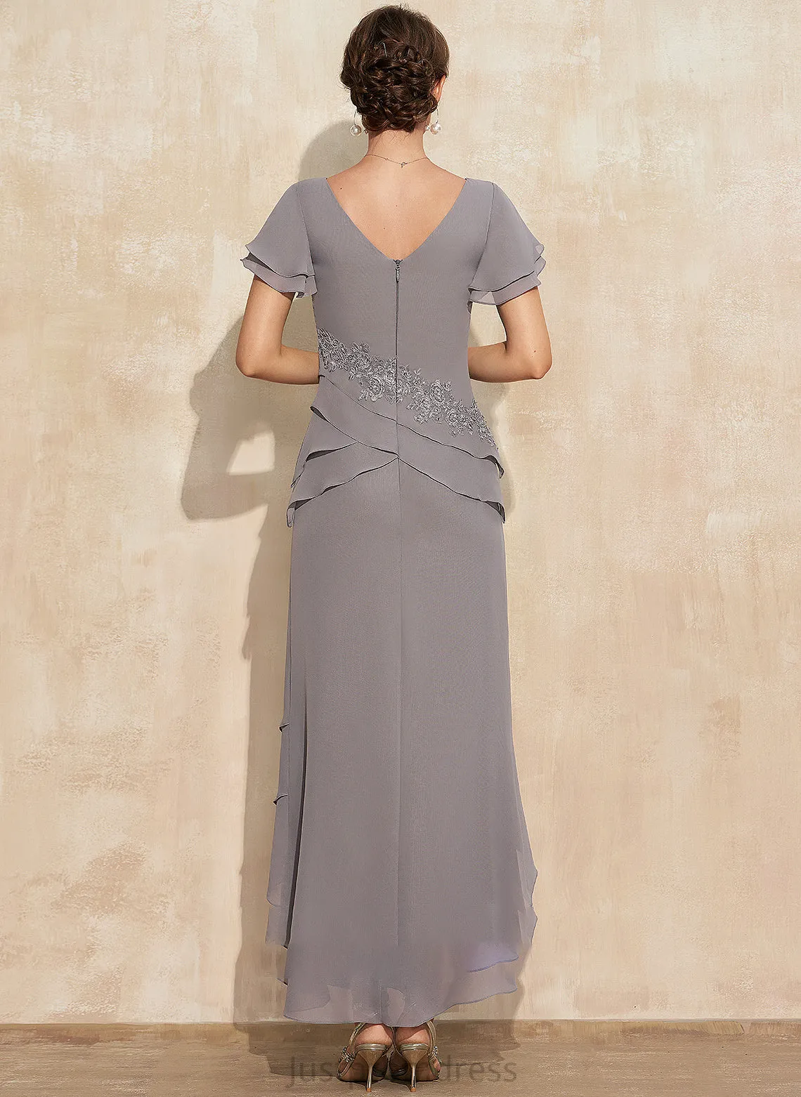 Asymmetrical Chiffon Cascading of the Mother of the Bride Dresses With Dress V-neck Sheath/Column Lace Bride Ruffles Mother Appliques Luciana