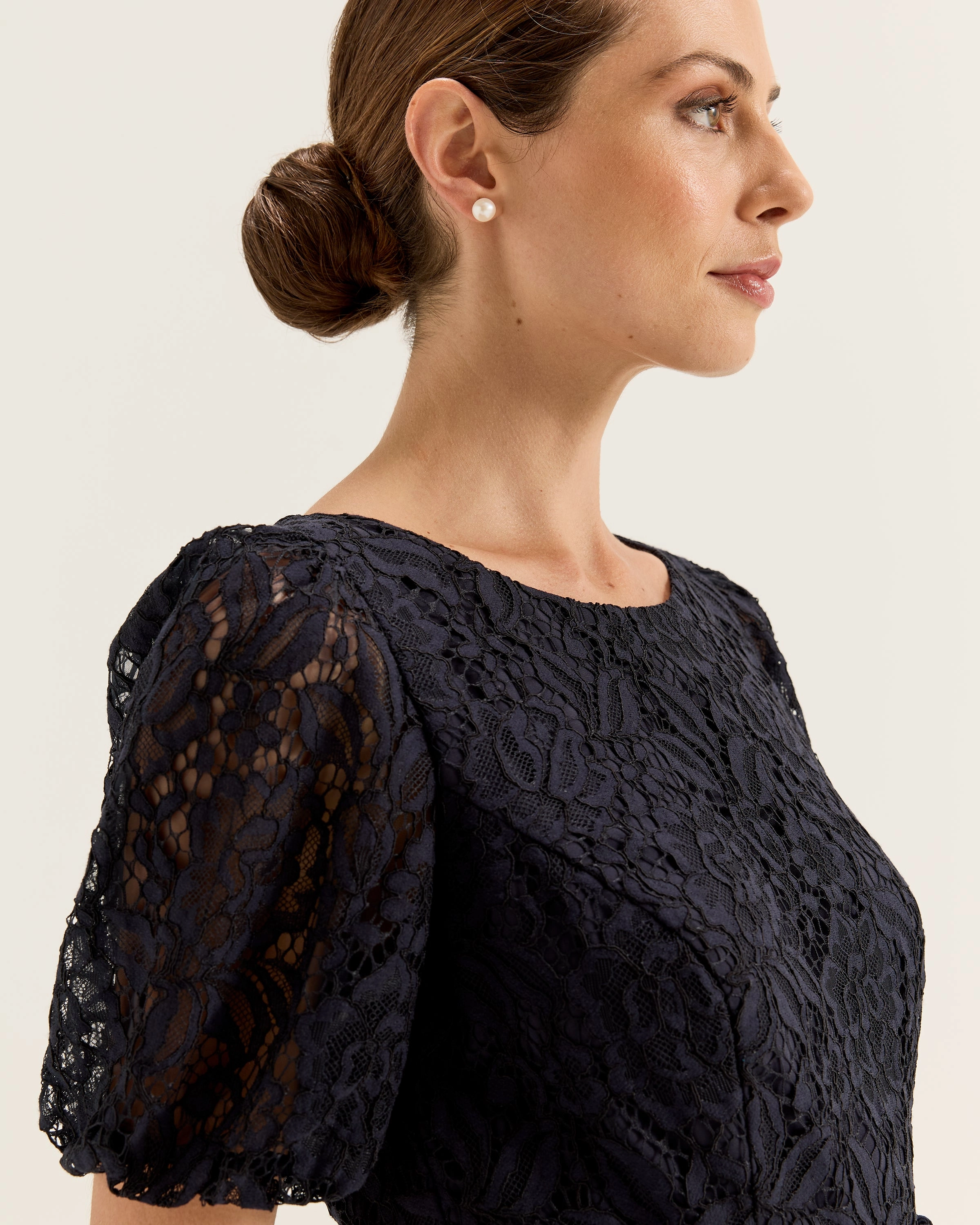 Avette Lace Dress Resort-Wear