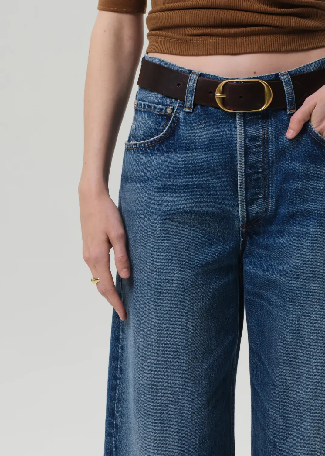 Chic Design Body Friendly Ayla Raw Hem Crop - Chaya