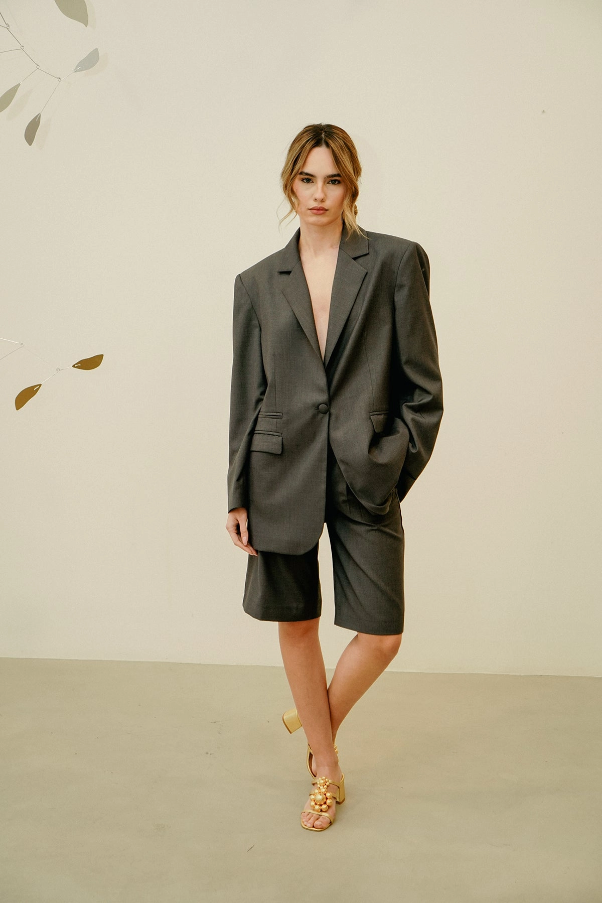 Elegant Cardigan Compression Fit Engineering Bermuda Set