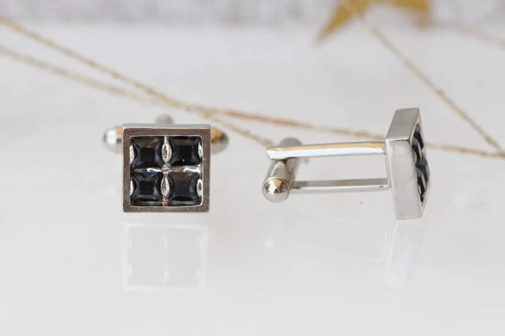 BLACK CUFFLINKS