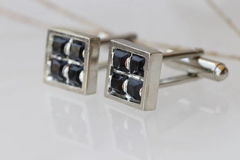 BLACK CUFFLINKS