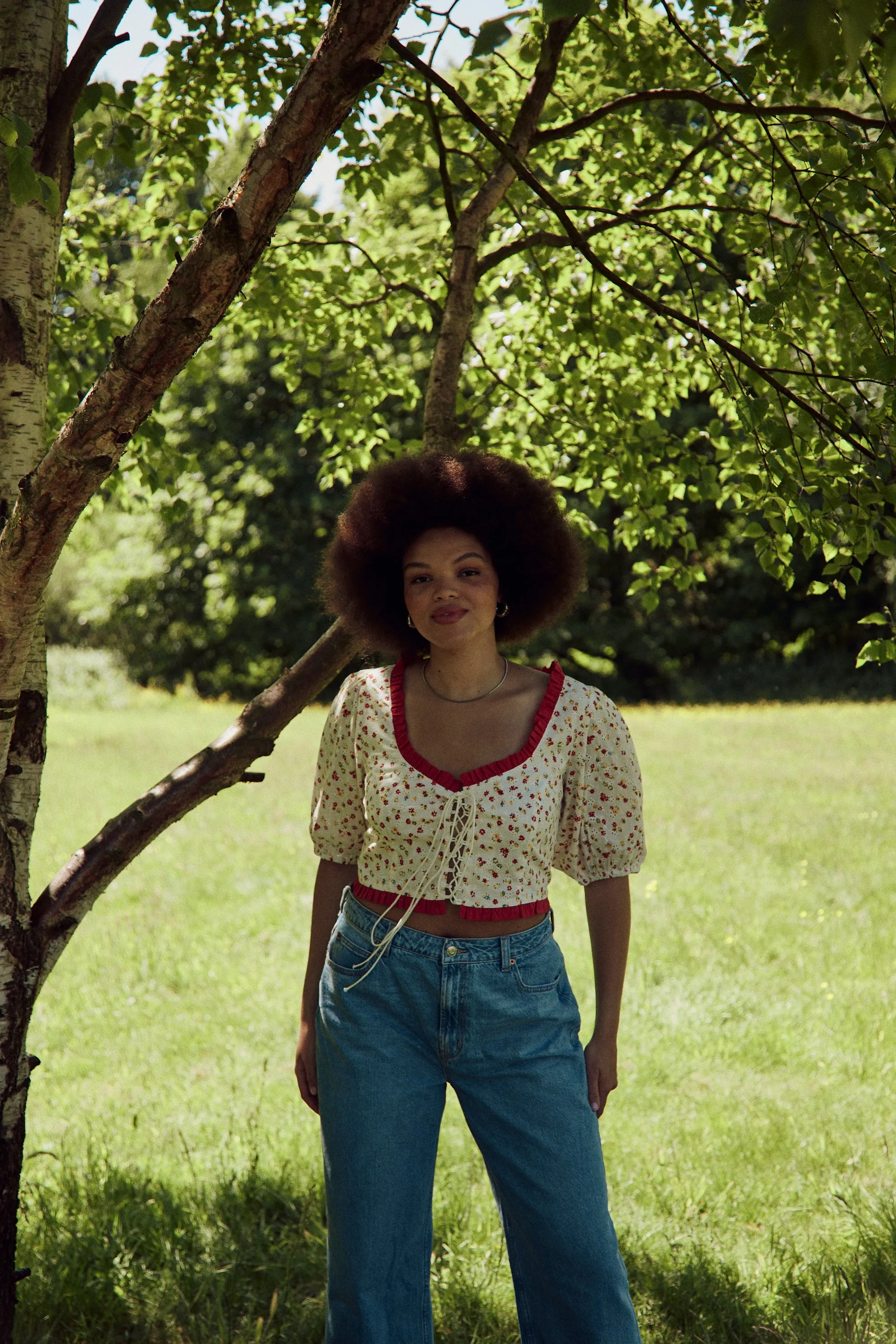 Lightweight Weave QuickDry Performance Blossom Broderie Corset Top - Curve