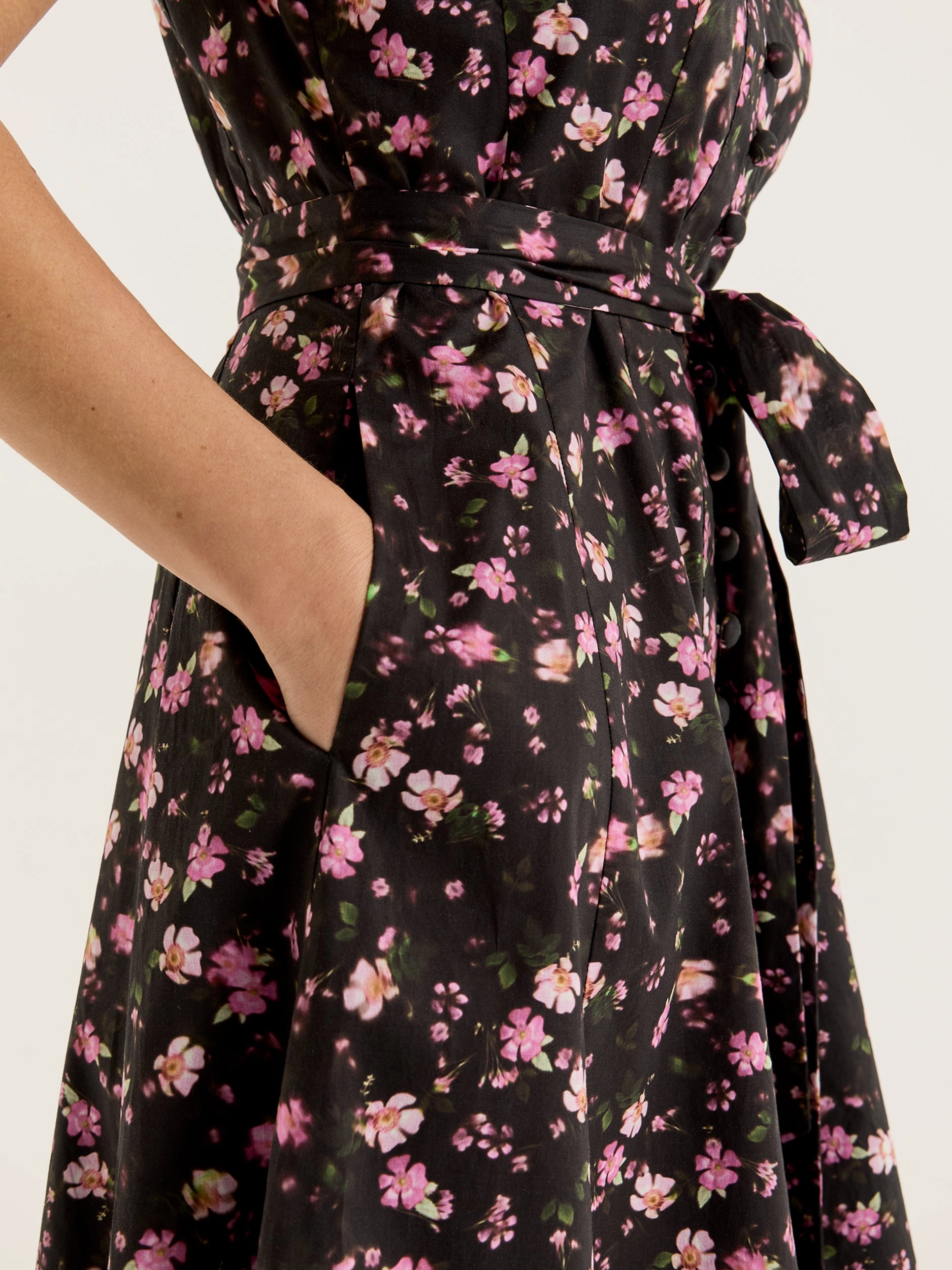 elegant design Fit Mood Blossom Mini Dress