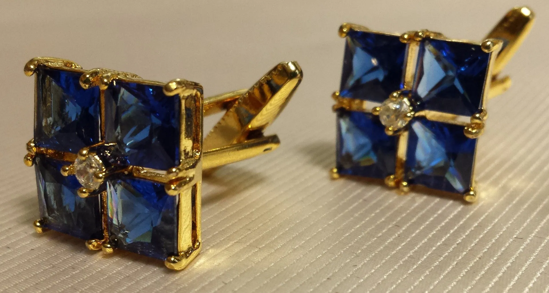 Blue Crystal Flower Cufflinks
