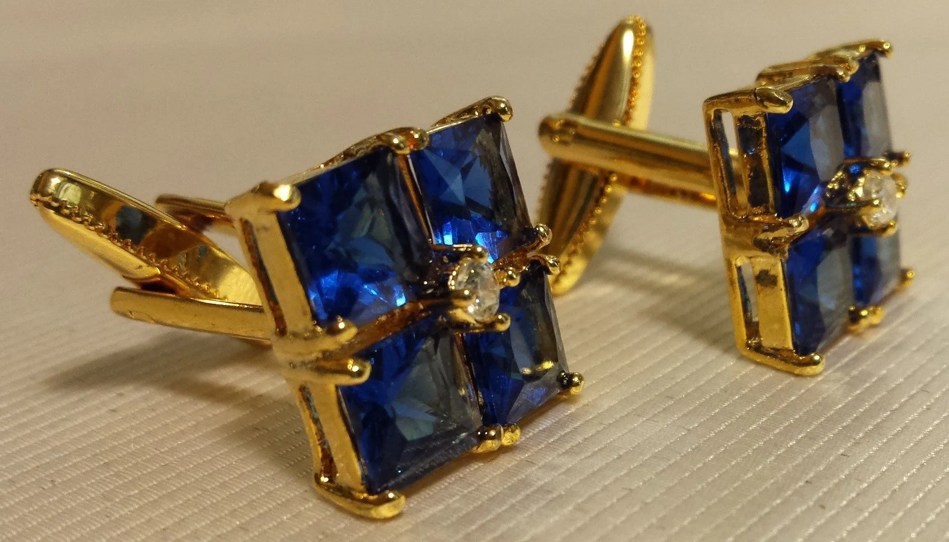 Blue Crystal Flower Cufflinks