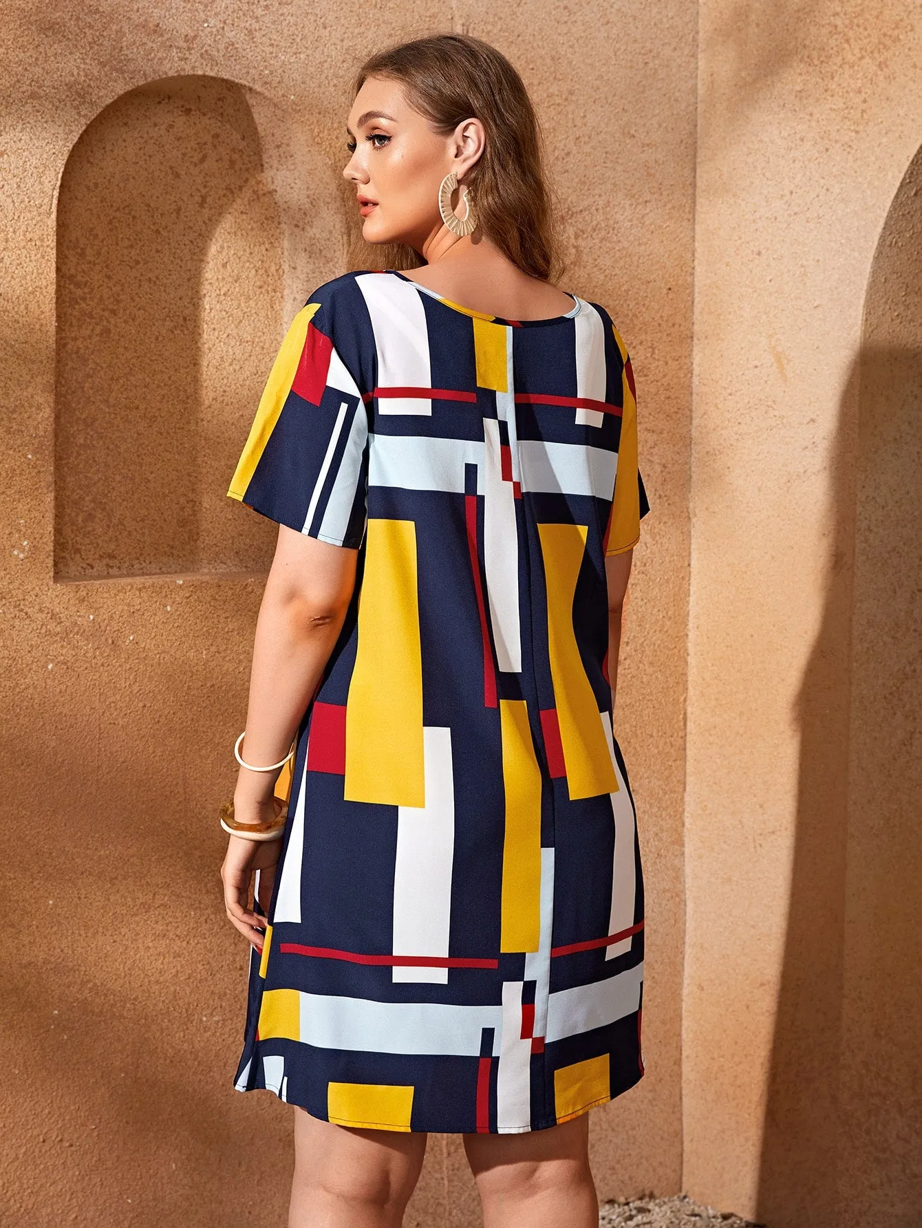 Boho Geometric Short Sleeve Round Neck Straight Natural Short Plus Size Dress