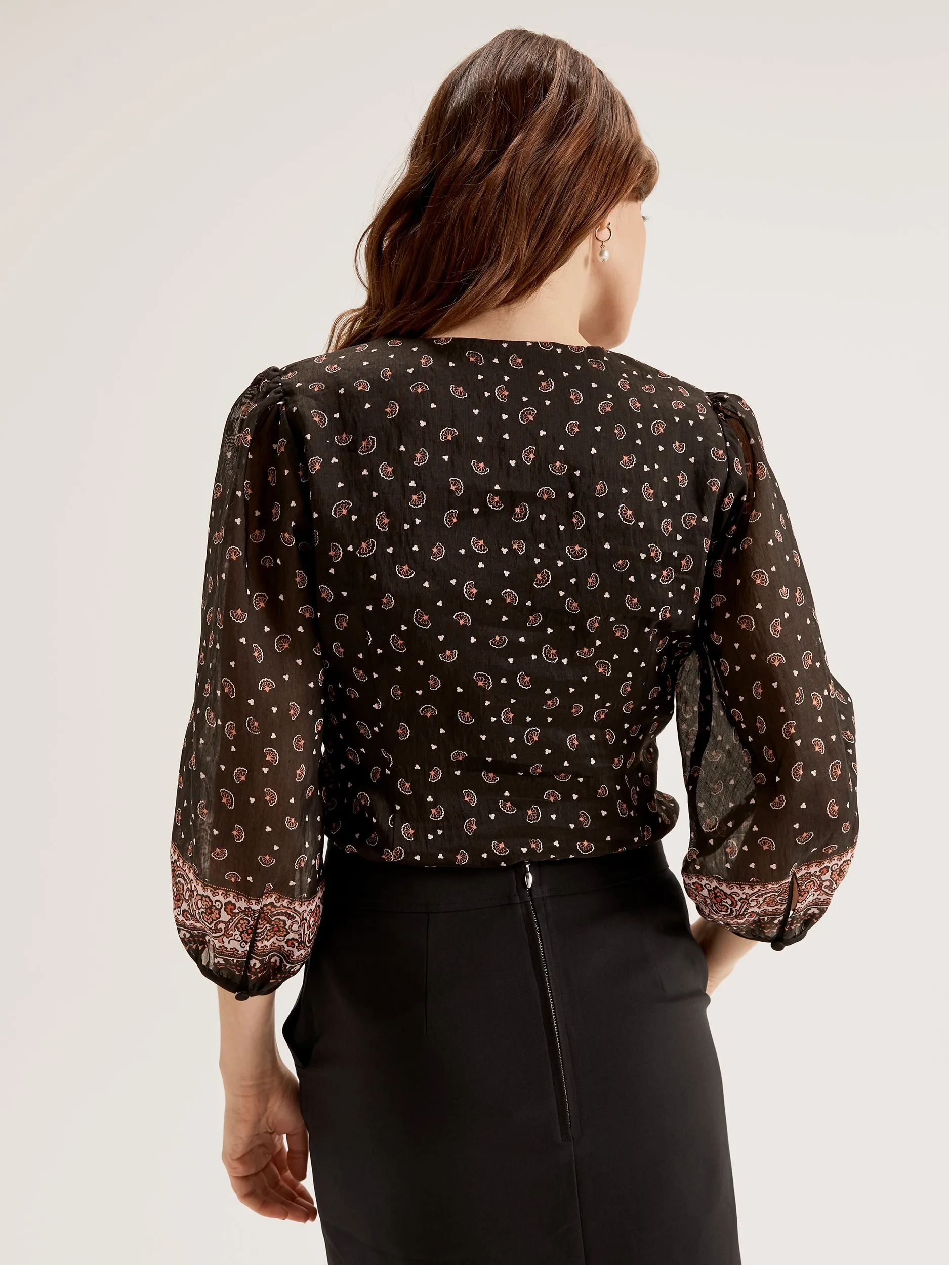 Snag Resistant Surface FlexFoamInserts Portofino Paisley Blouse