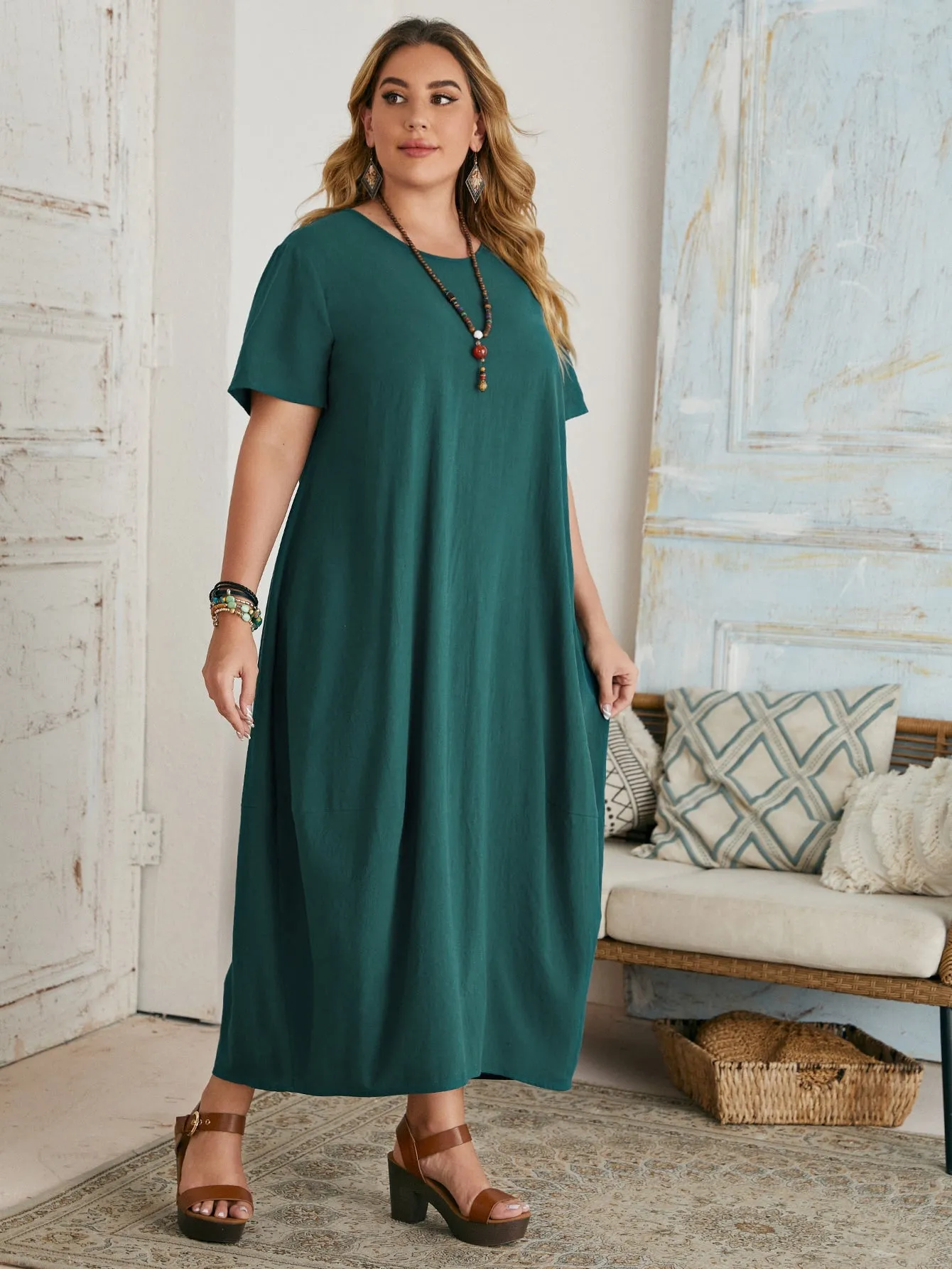 Casual Plain Short Sleeve Round Neck Straight Natural Long Plus Size Dress
