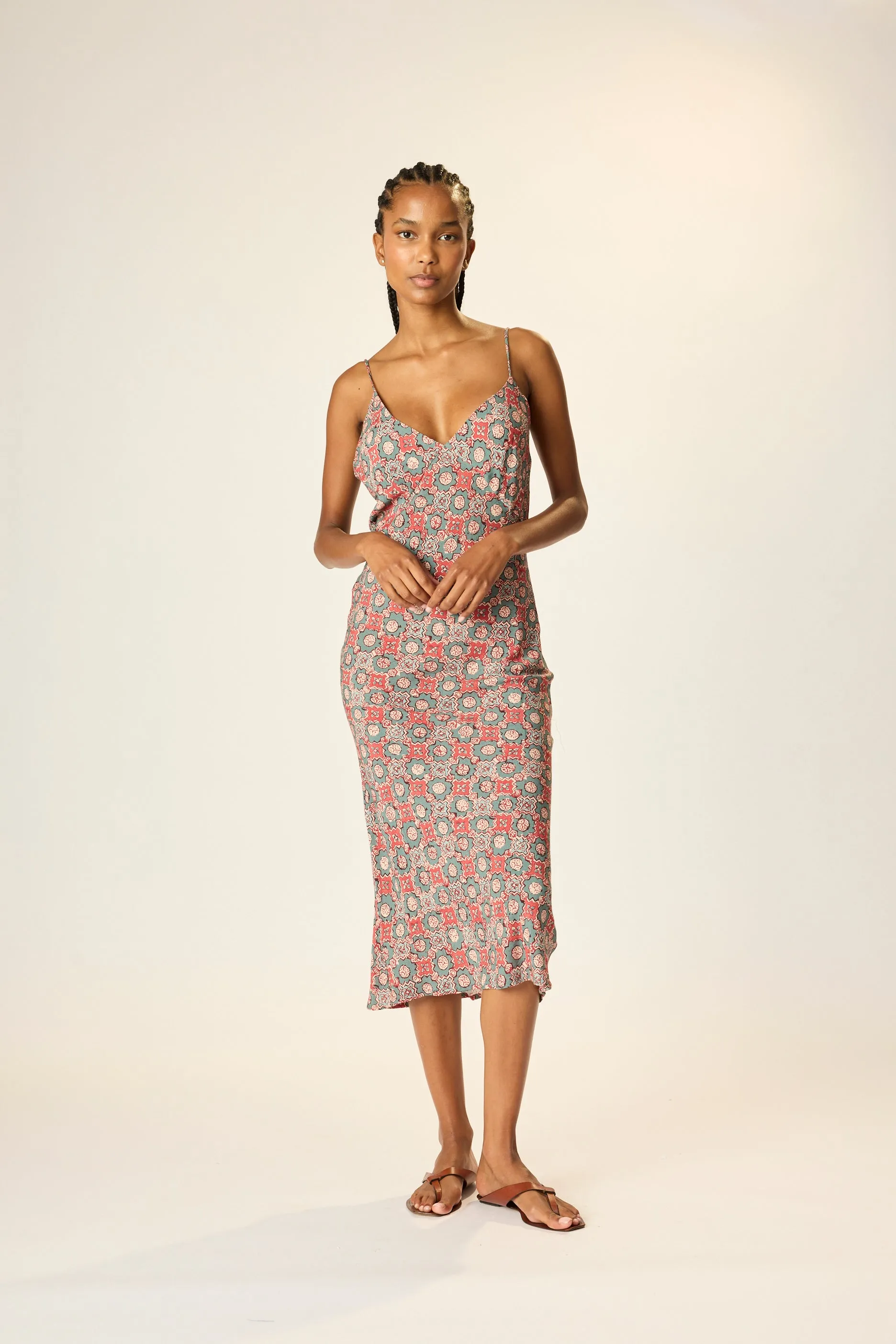 Smooth Fit EVE SLIP DRESS