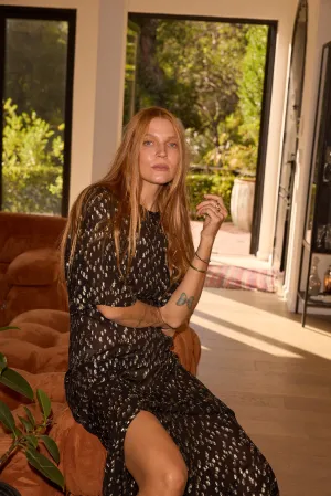 Versatile Comfort Light Comfort LILY DRESS