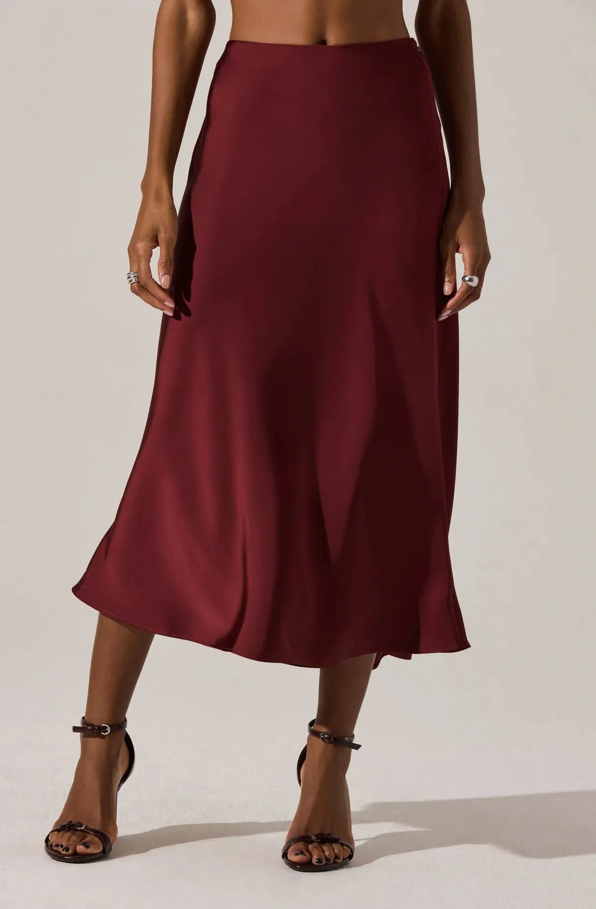 Training Comfort Windey Satin Midi Skirt