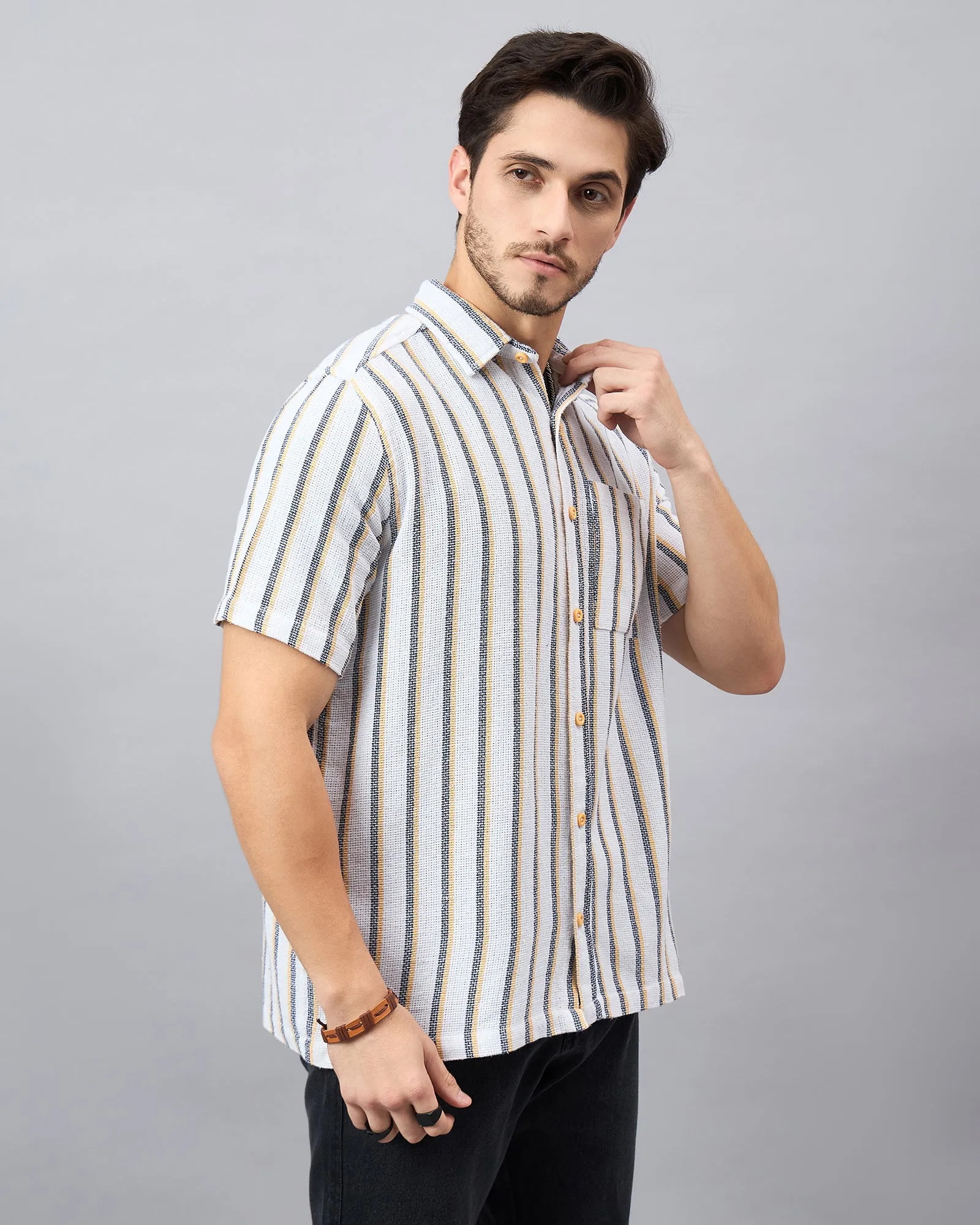 Chimpaaanzee Men White & Black Regular Fit Shirt