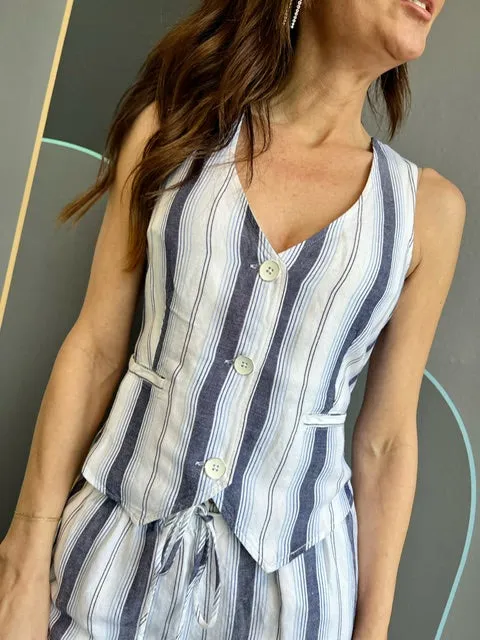 Four Way Stretch Material Cinch Back Vest