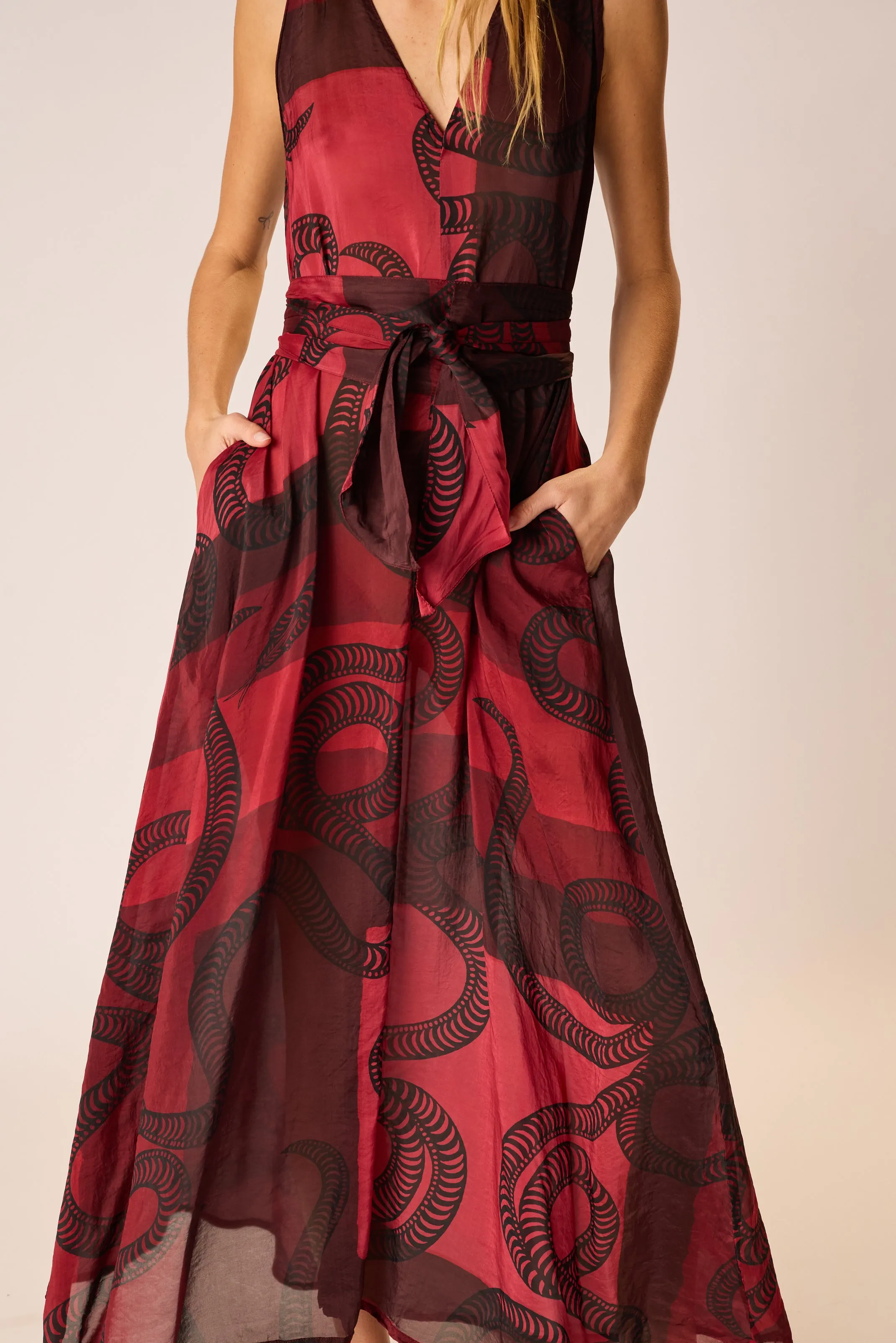 TOVA MAXI Refined Mood Office Mood