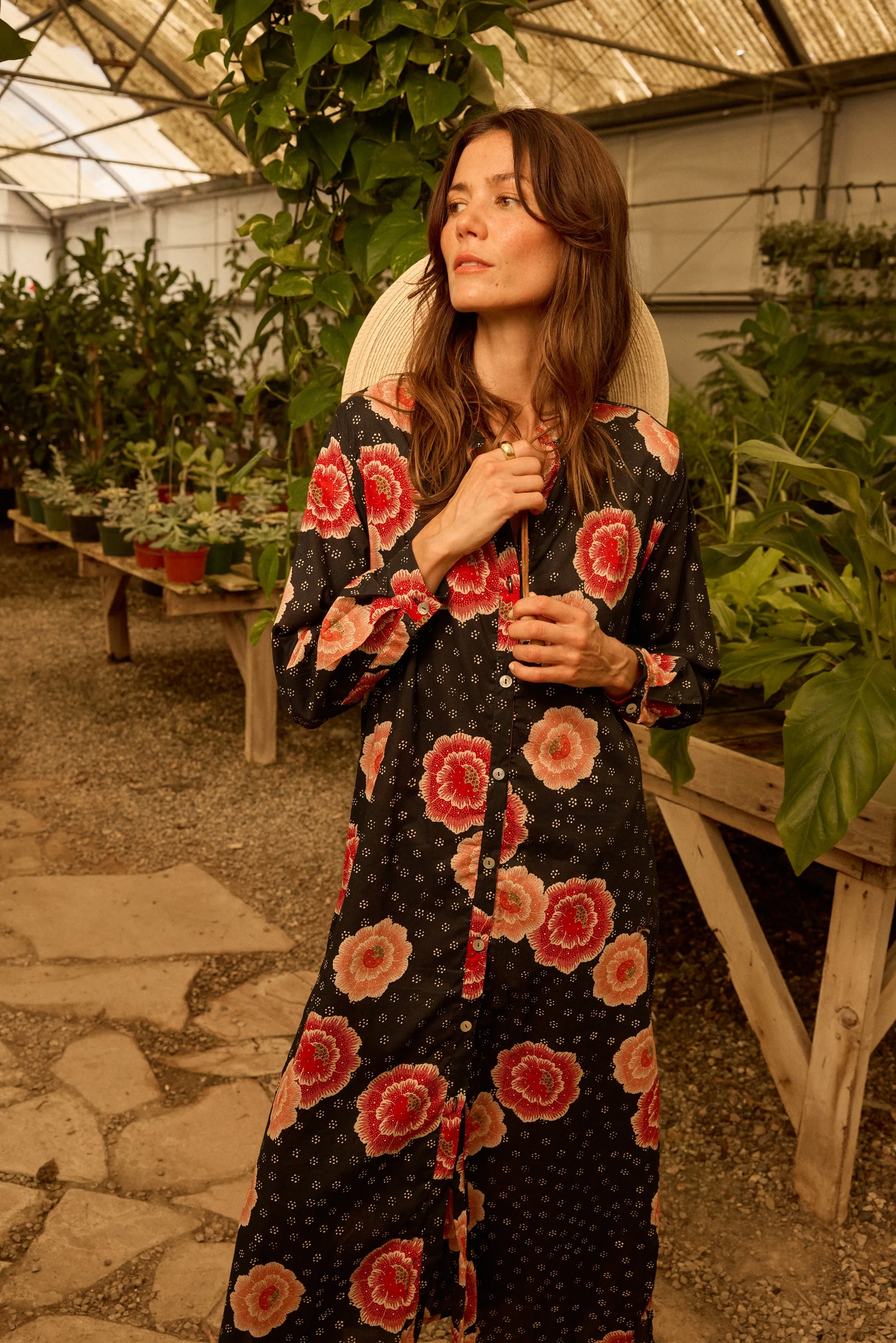 MB DRESS Comfortable and breathable