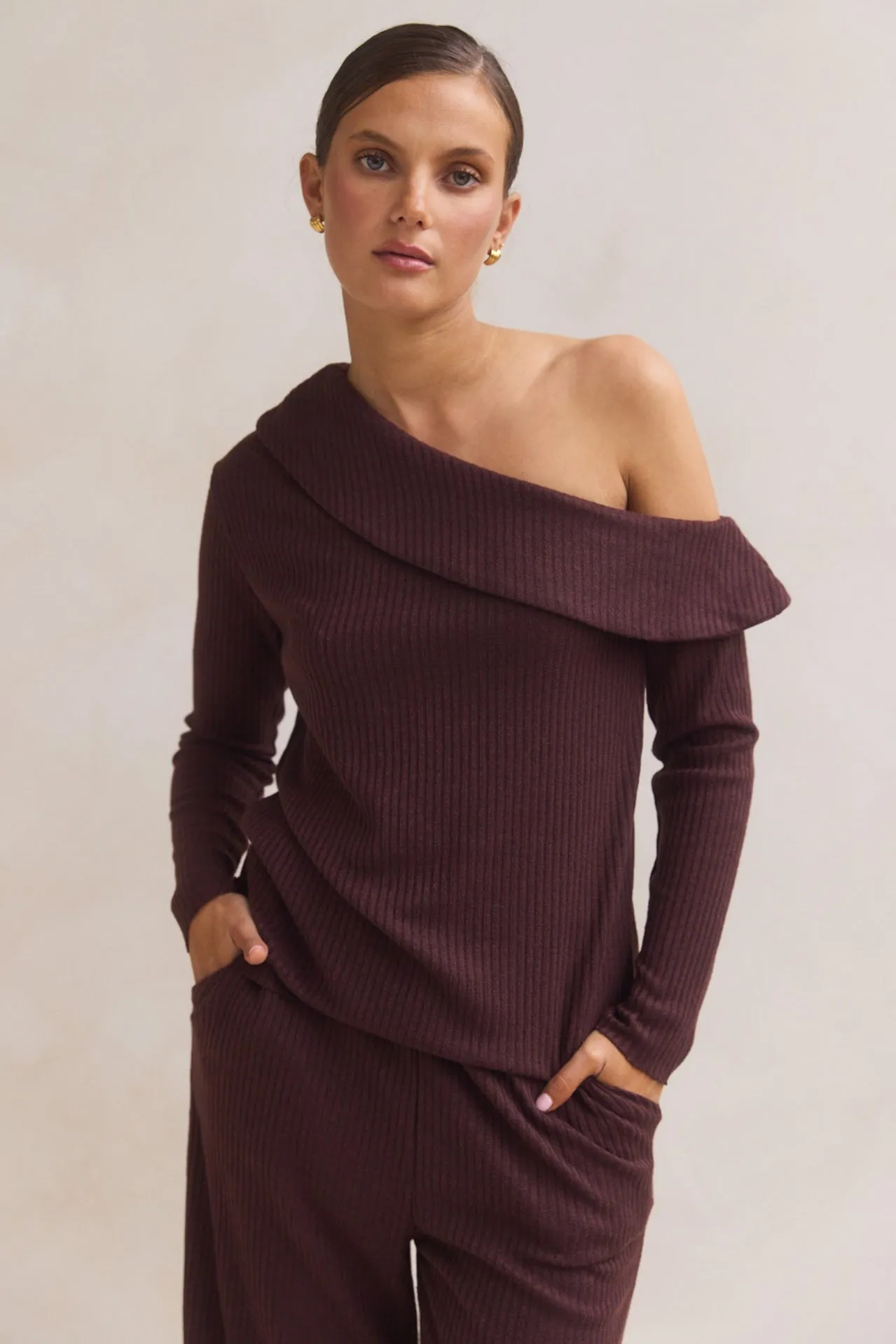 CushionedSupport MultiPocketDesign Ellie Knit Set (Chocolate)