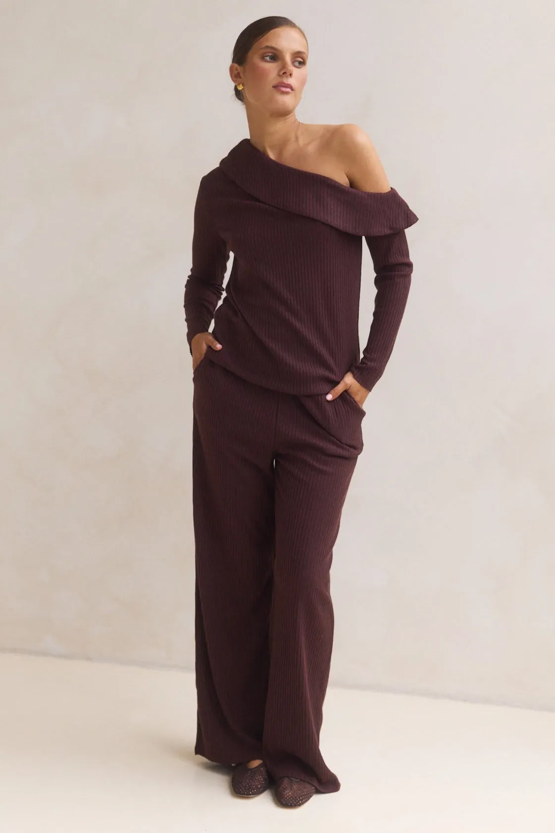 Recycled Polyester Material BreathableMeshPanel Ellie Knit Set (Chocolate)