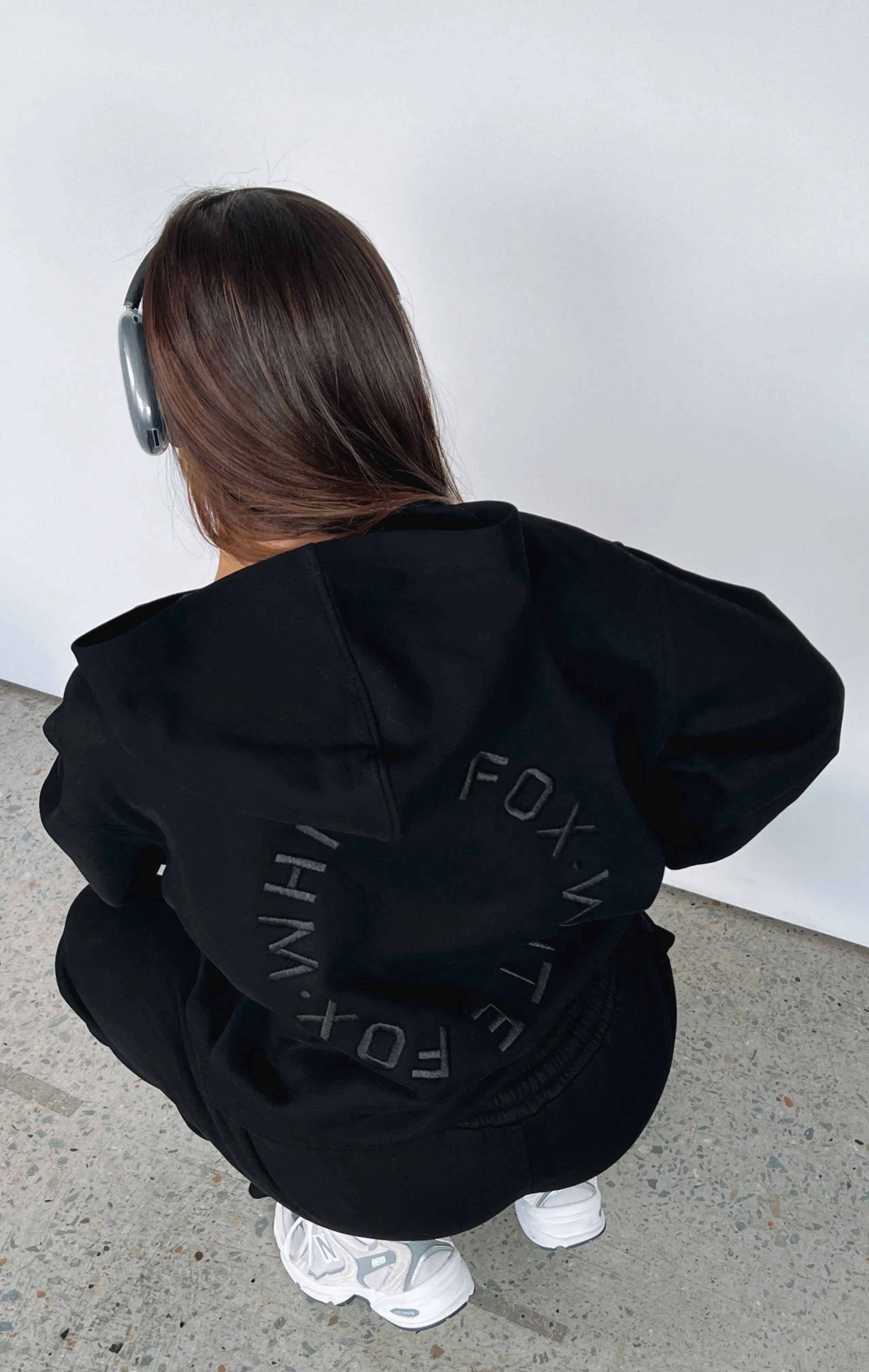Simple Comforted Stay Lifted Oversized Hoodie Black