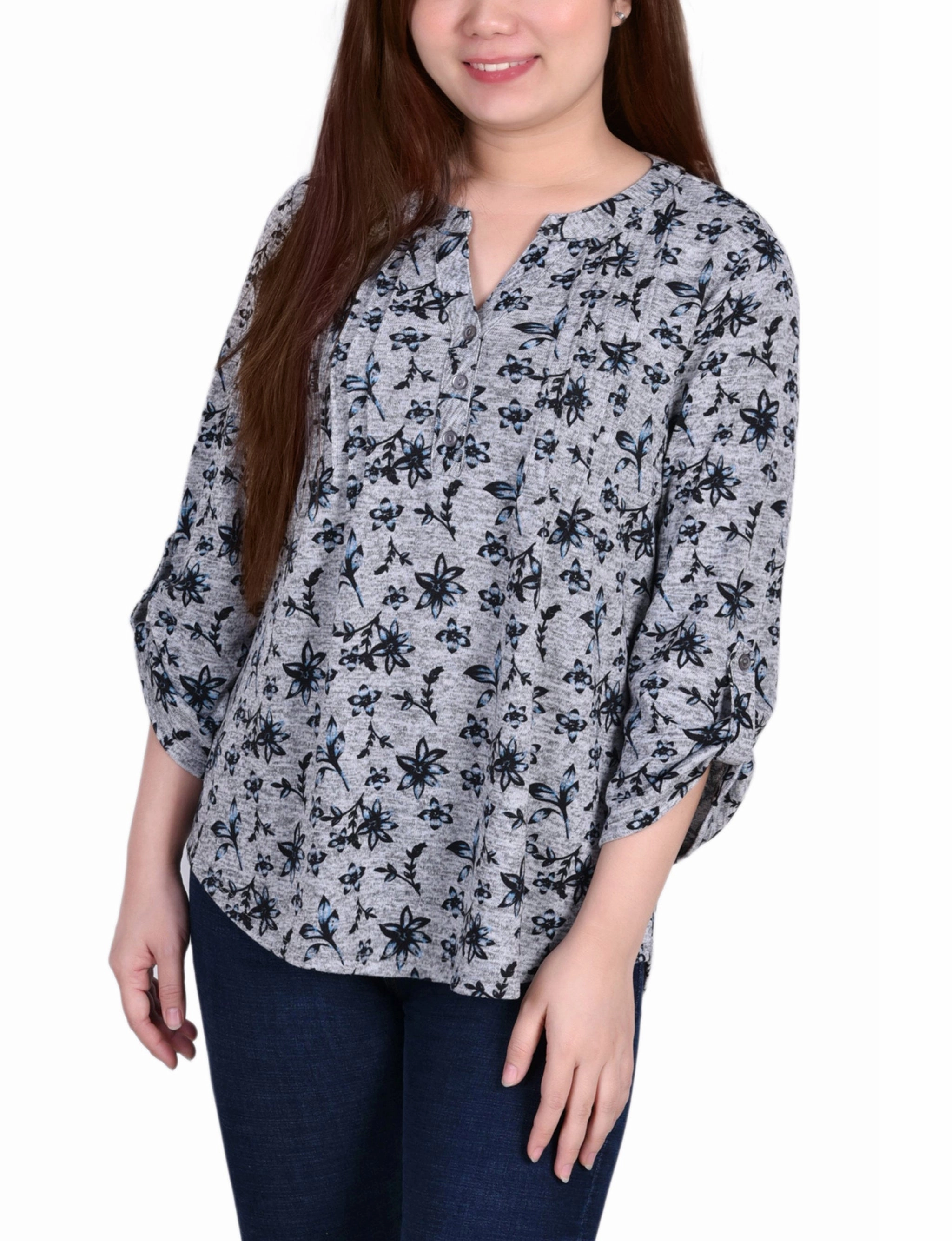 EasyCareMaterial Petite 3/4 Roll Sleeve Top