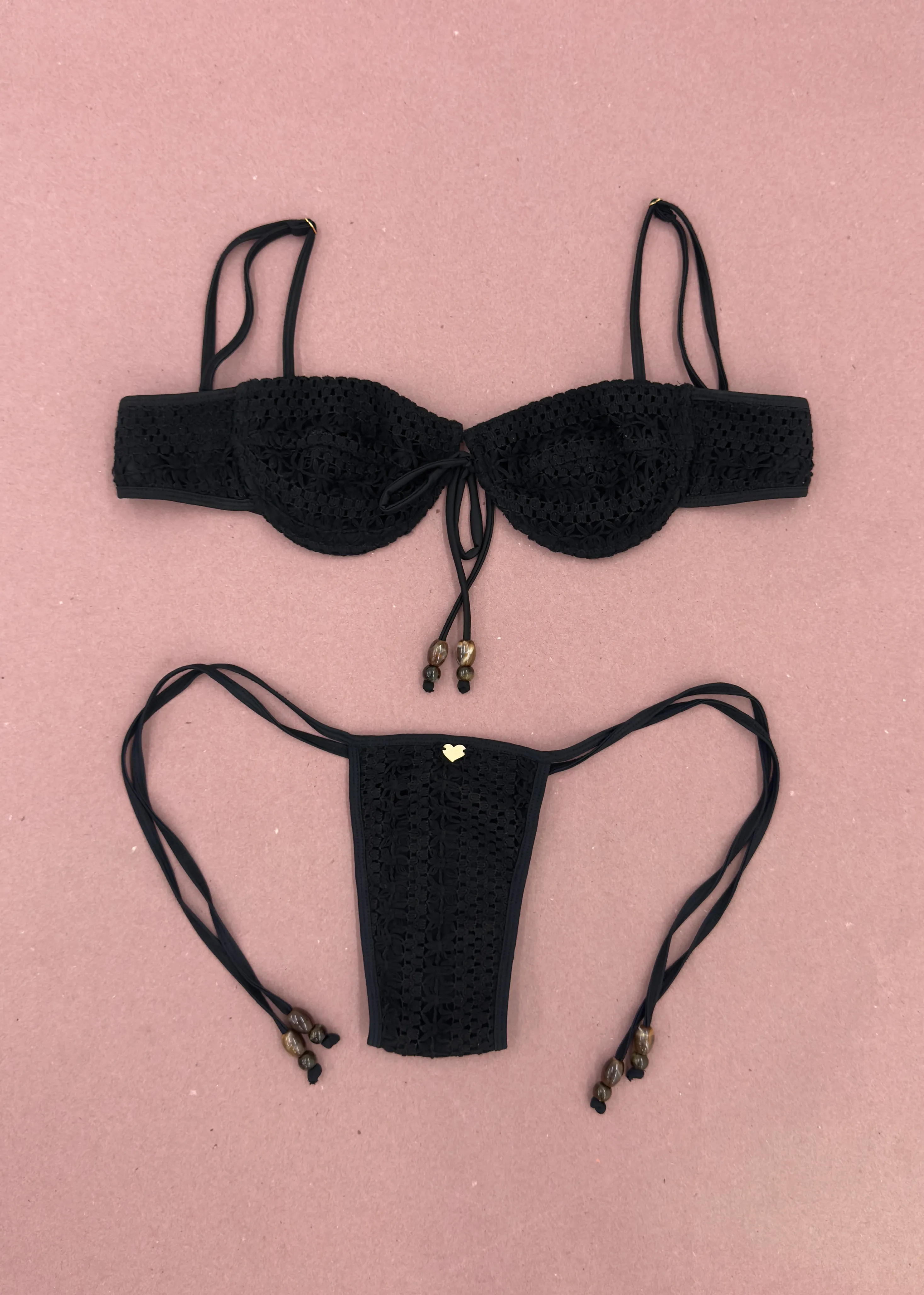 Cozy Knitwear Winter Fashion Dolce Vita Underwire Bikini Top | Noir Crochet