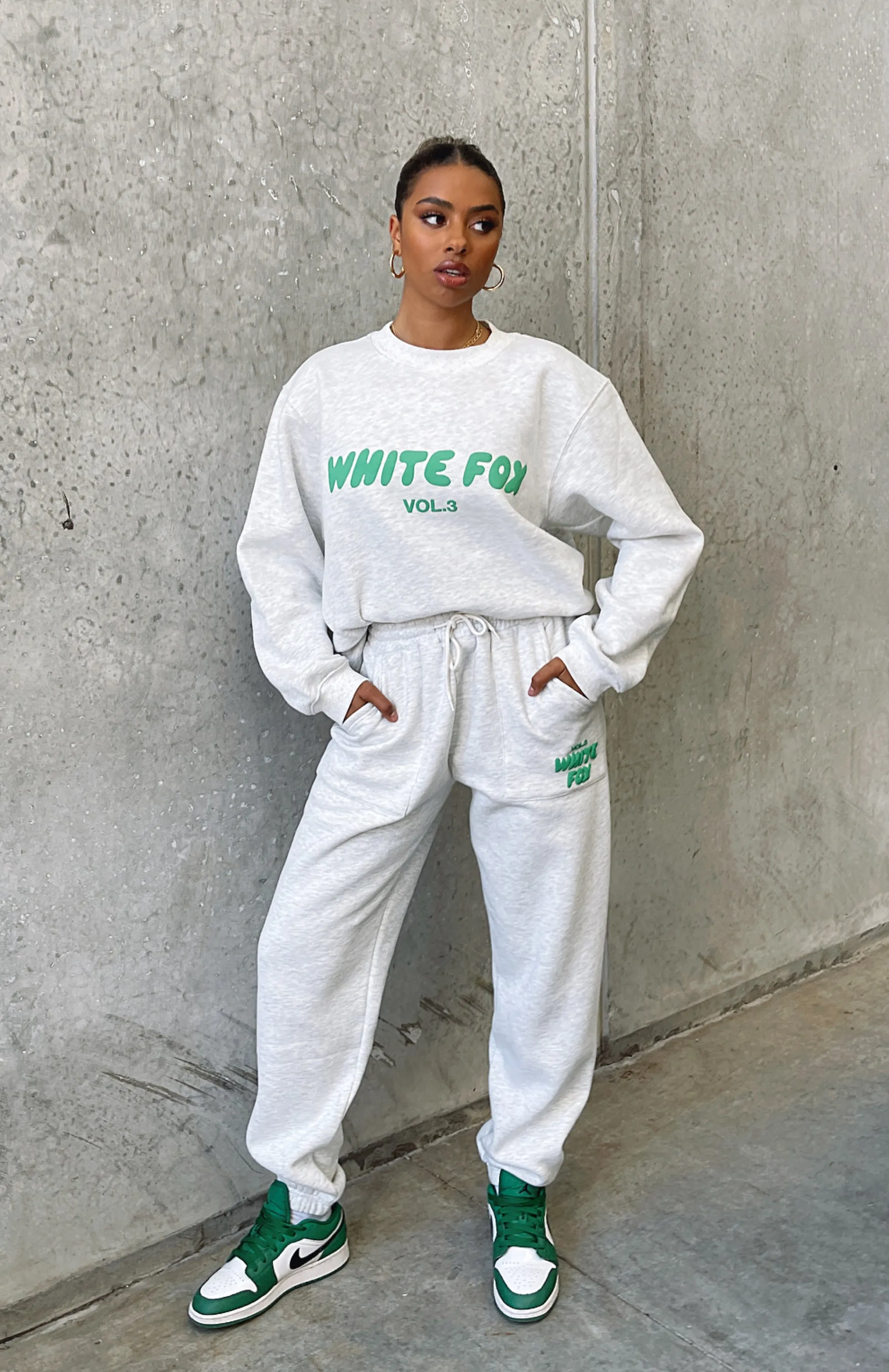 Ventilated Mesh Panels Offstage Sweatpants Glacier Grey