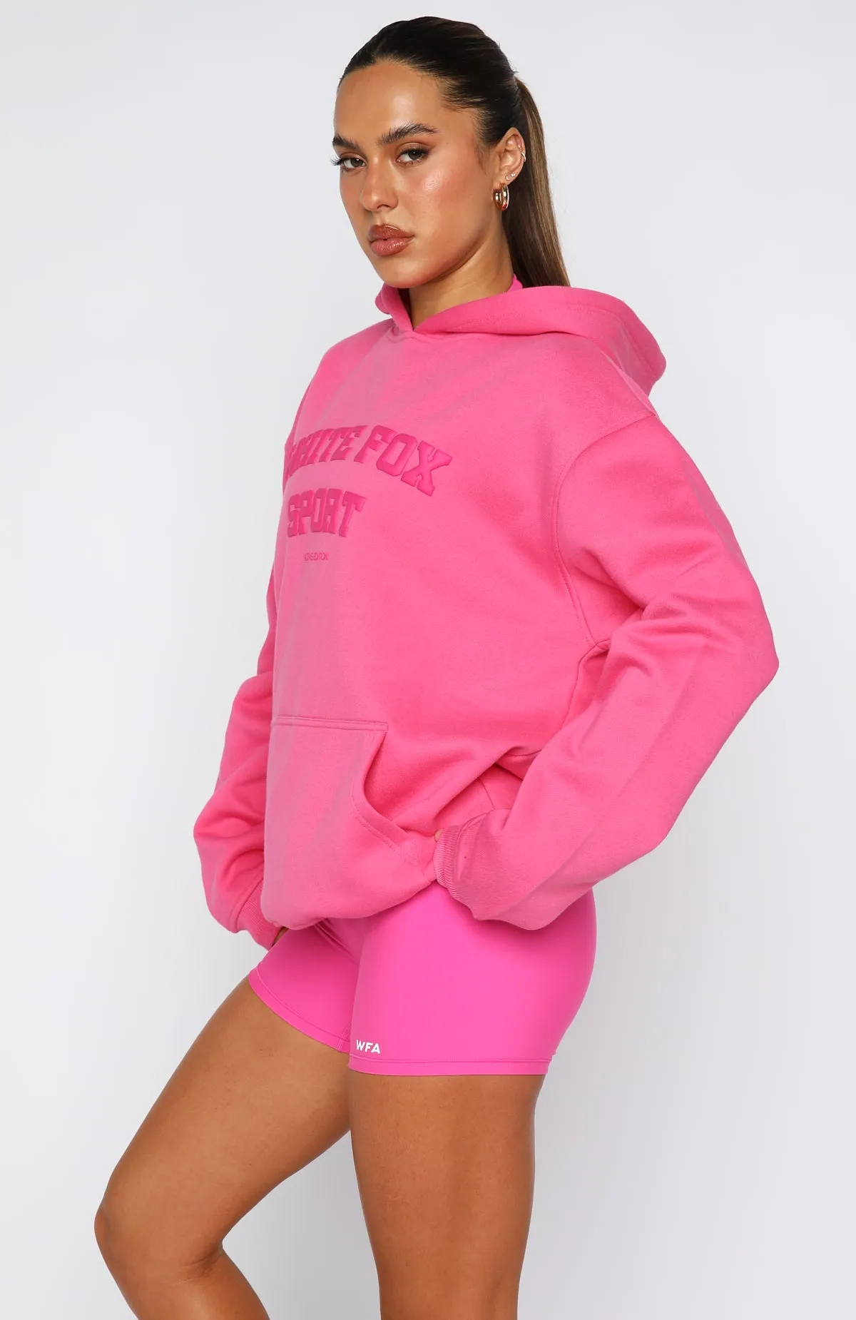 AntiStaticFinish BreathableMeshPanel Winning Team Oversized Hoodie Bubblegum