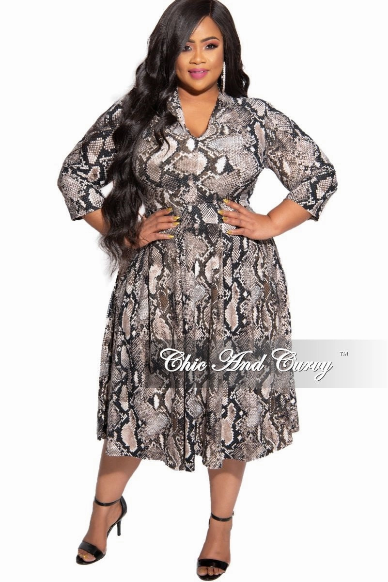 ElasticWaistband Final Sale Plus Size Collared 3/4 Sleeves Flare Dress in Brown and Black Snake Print