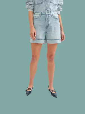 Light Active Flexible Motion Easy Rider Mid Rise Short in Dew Drop