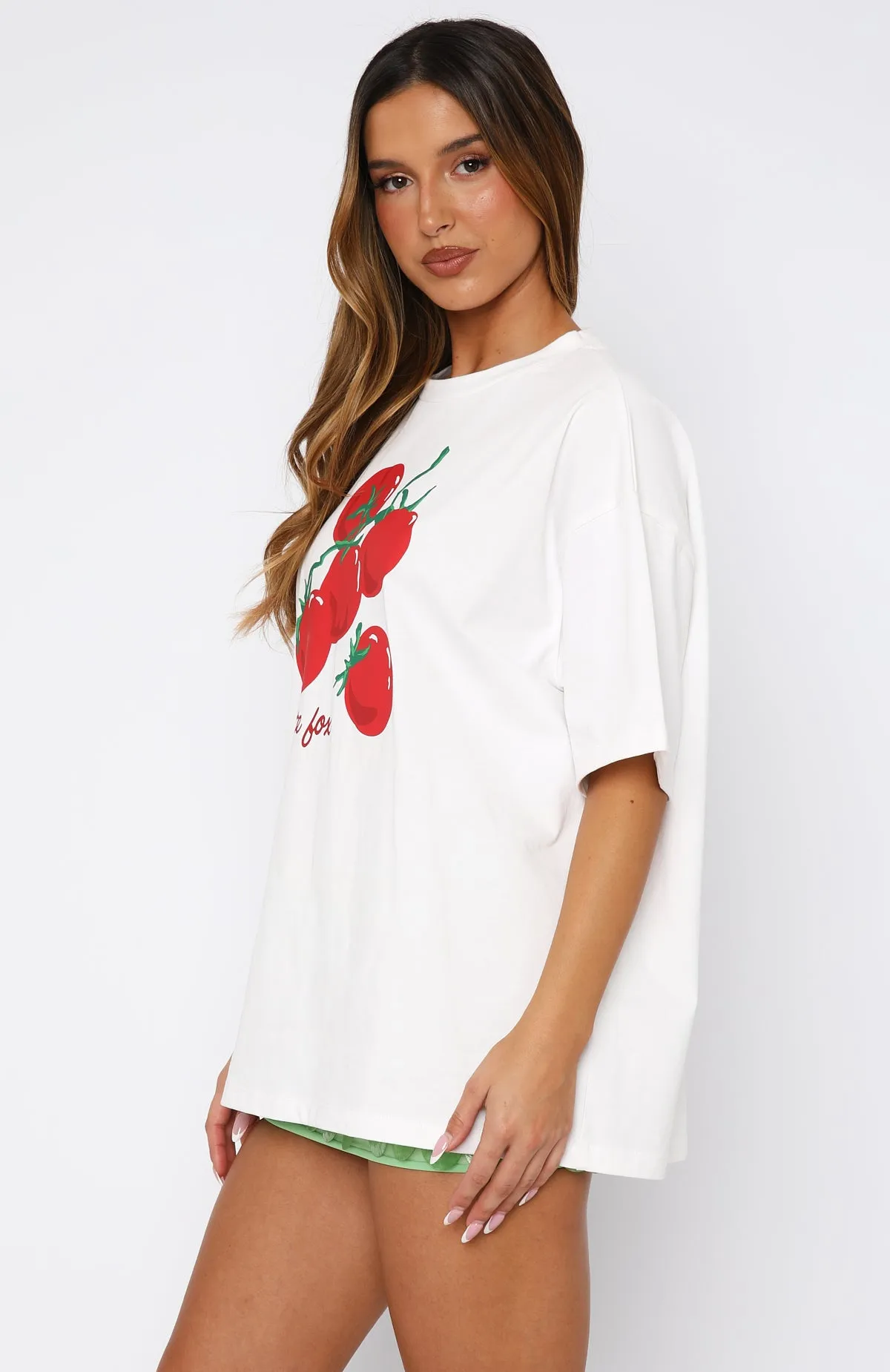 Reinforced Shoulders On The Vine Oversized Tee White