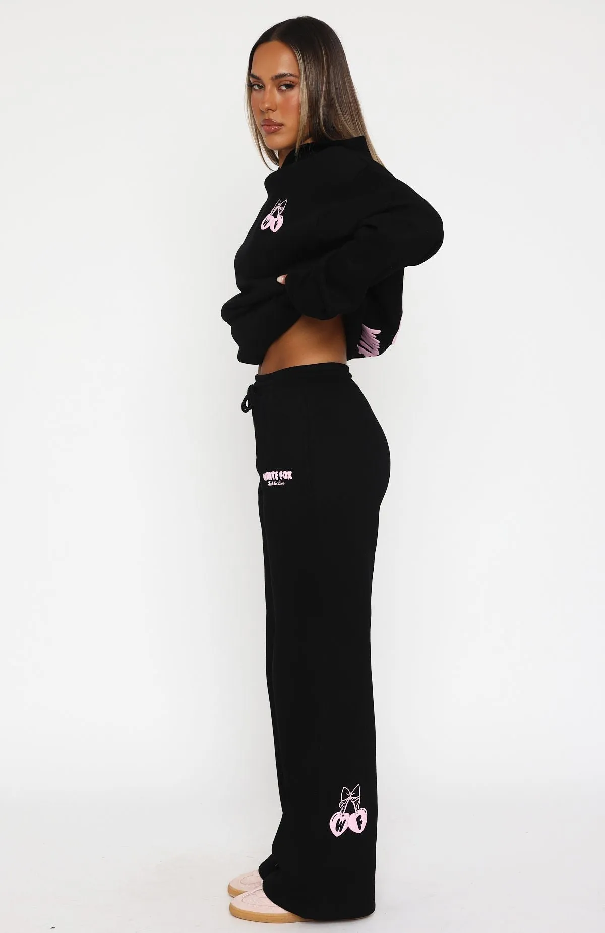 Feel The Love Wide Leg Sweatpants Black Daywear Fit