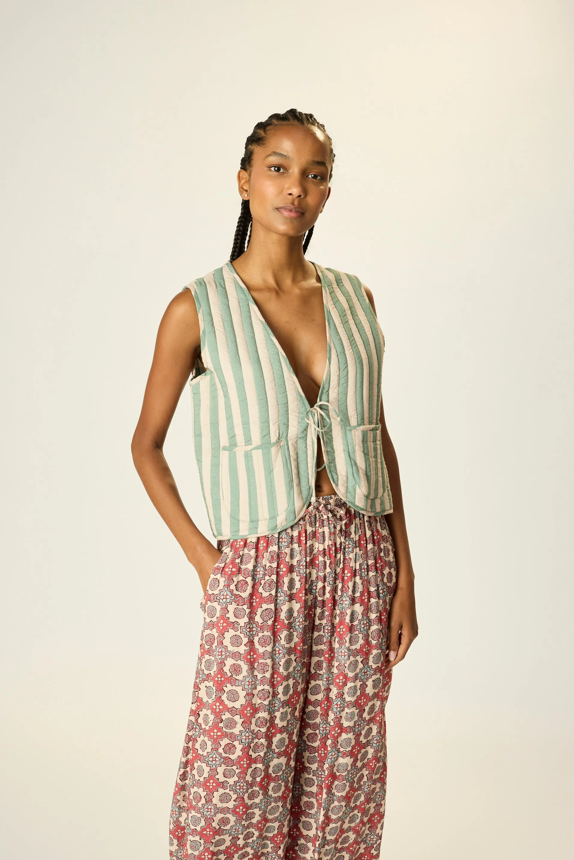 FELICITY VEST Functional Warmth