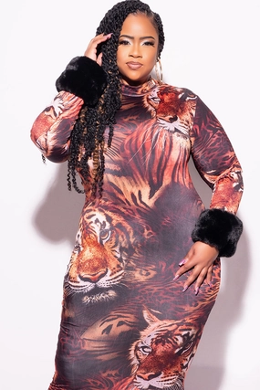 Final Sale Faux Fur Cuffs in Black (Shorter Faux Fur) TearResistantMaterial Minimal Vibe