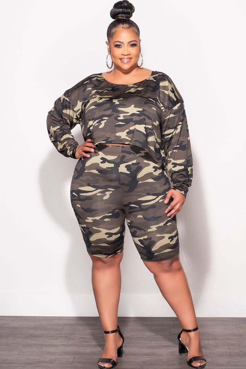 Soft Feel Final Sale Plus Size 2-Piece (Oversize Top & Bermuda Short) Set in Camouflage Print