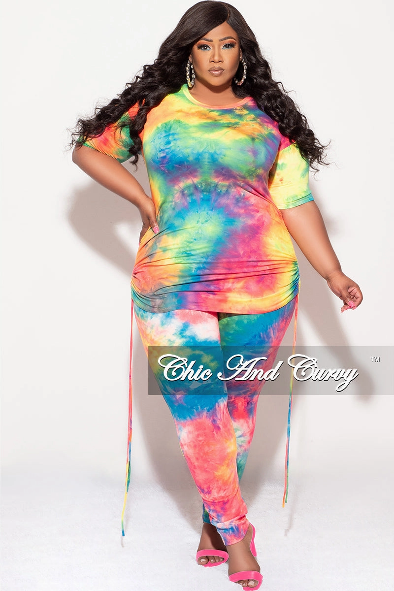 Stretchable Wear Final Sale Plus Size 2-Piece Set Side Ruching Top & Pants in Rainbow Tie Dye Print