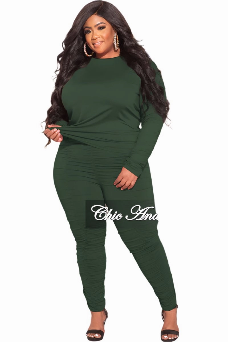 Flexible Cut Perfect Design Final Sale Plus Size 2-Piece Top and Pants in Olive