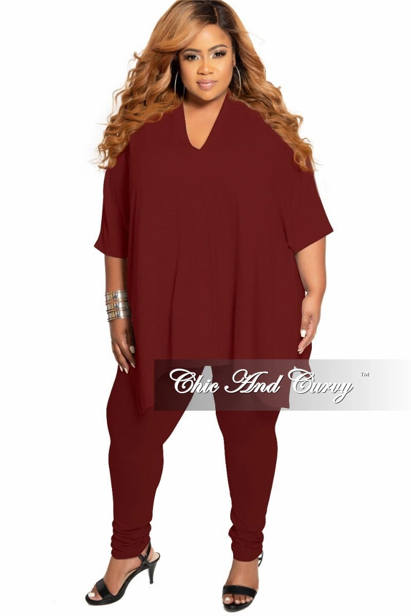 Low Bulk Trendy Design Final Sale Plus Size 2-Piece V-Neck Tunic Top and Matching Legging Set in Burgundy